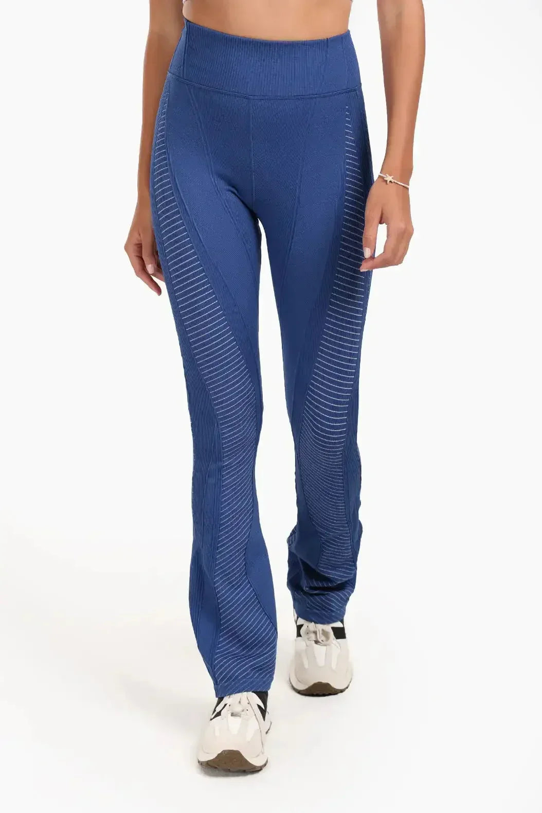 Carina - Textured High-Waist Sports Pants 18