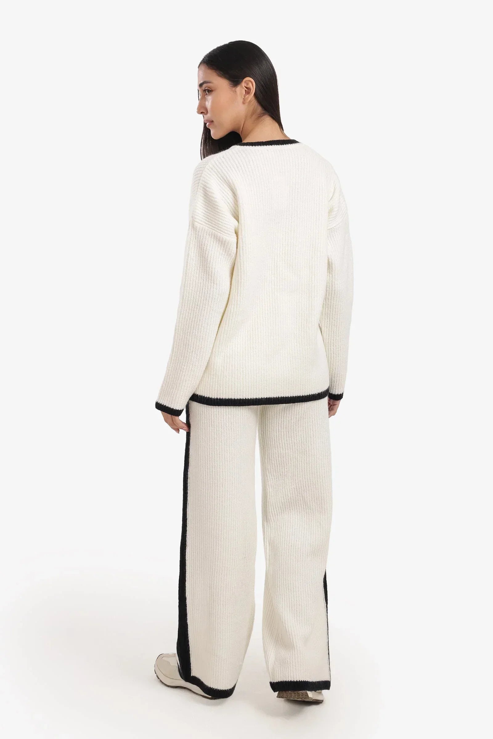 Carina - Contrast Trim Lounge Set 3