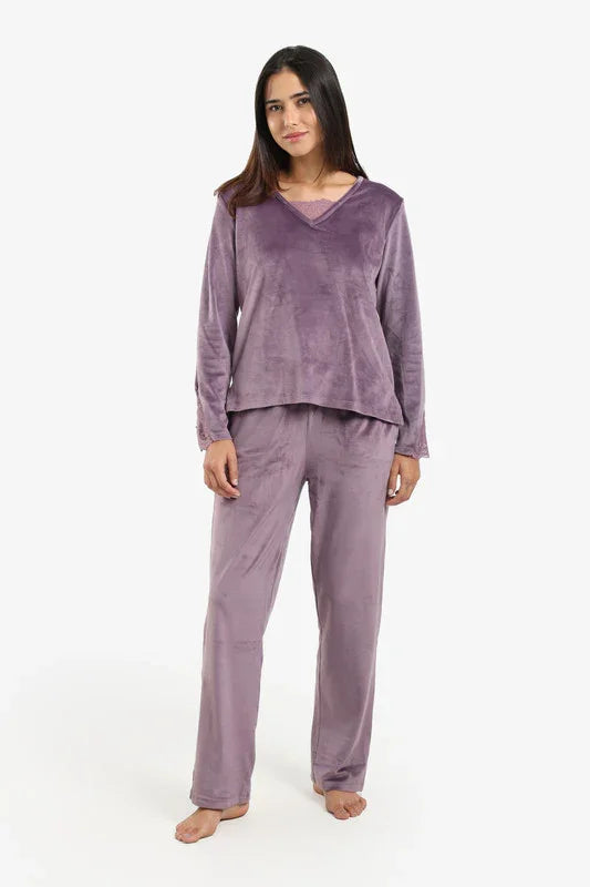 Carina - V-Neck with Lace Pyjama Set 3