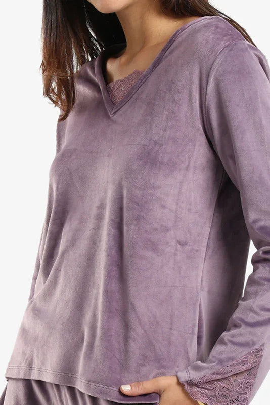 Carina - V-Neck with Lace Pyjama Set 13