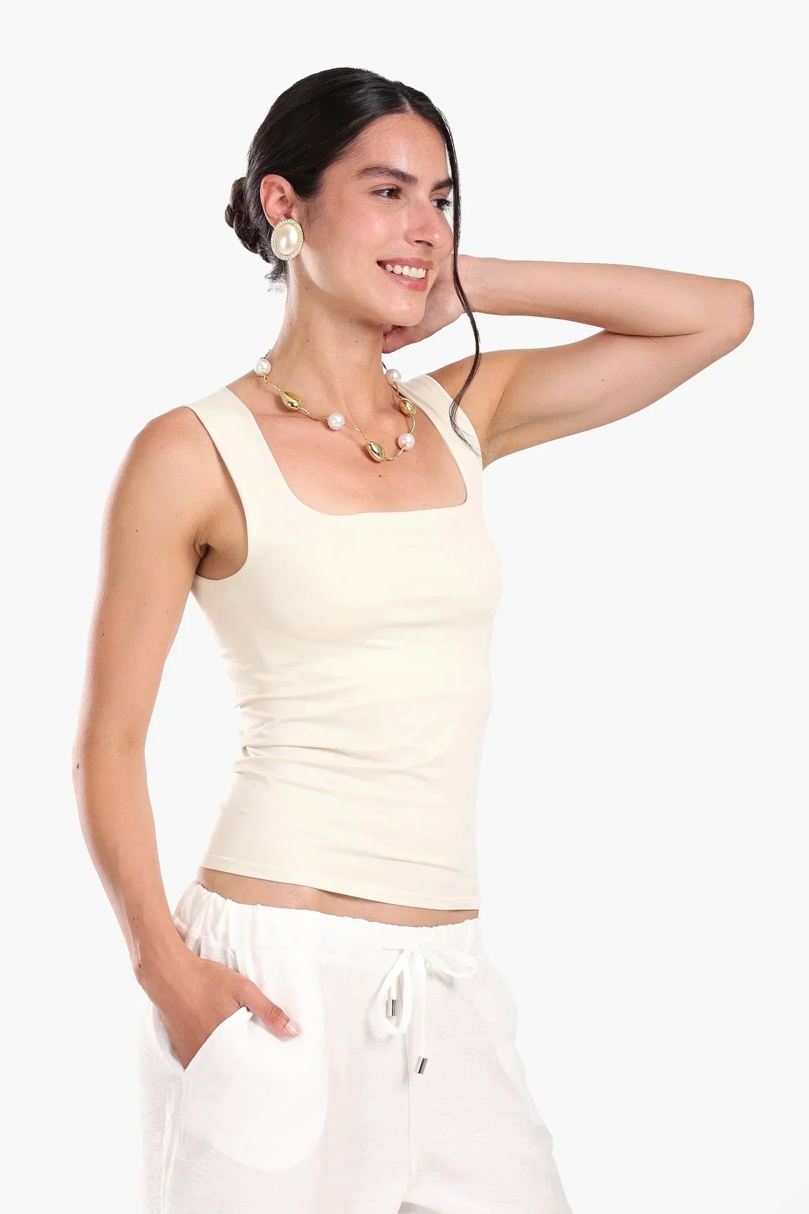 Carina - Seamless Square Neck Top 2