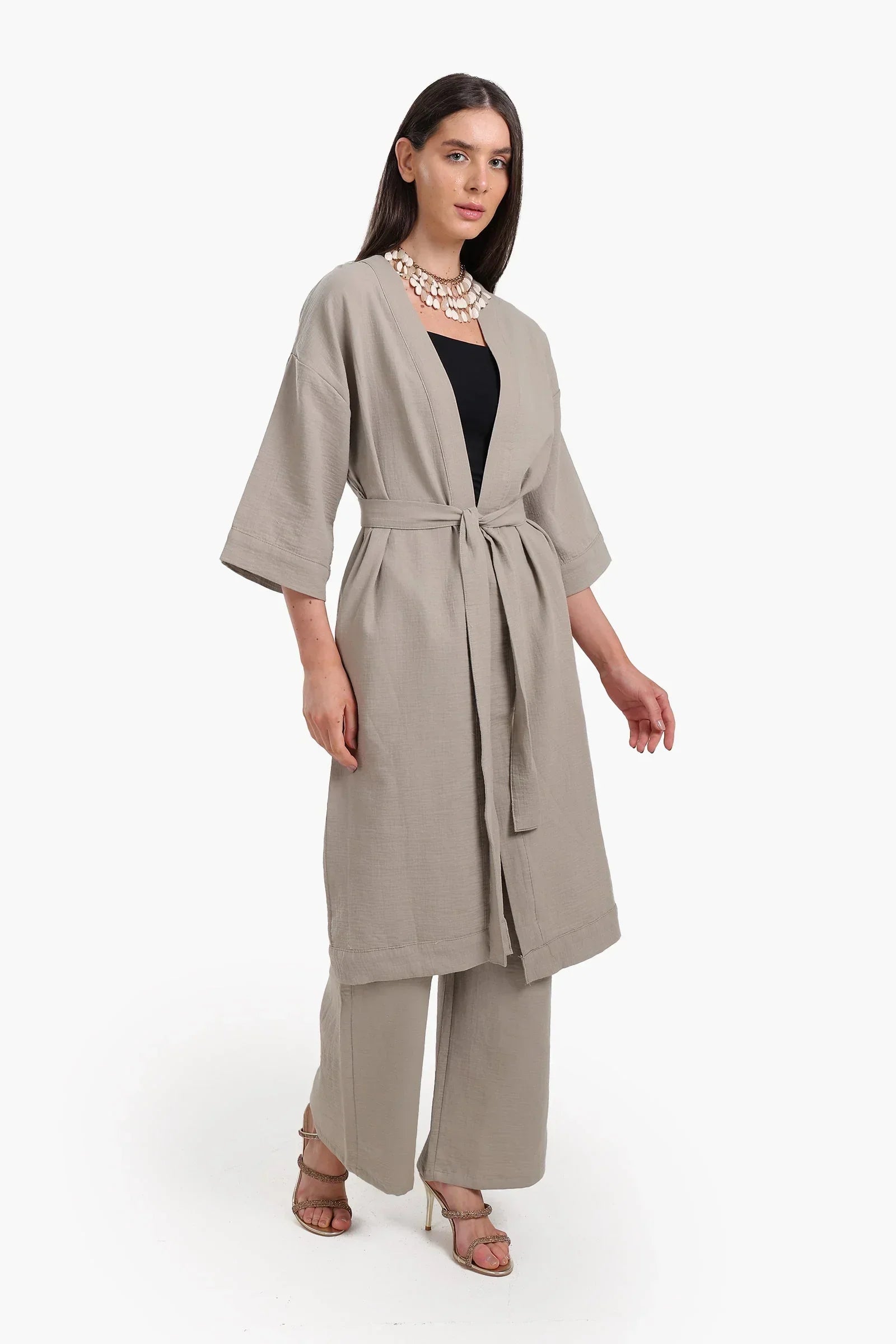 Clue - Timeless Midi-Length Kimono 1