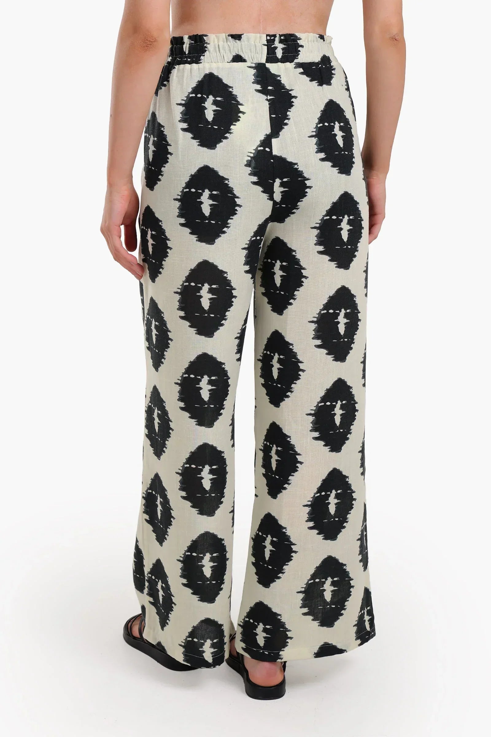 Clue - Chic Black & White Printed Pants 3