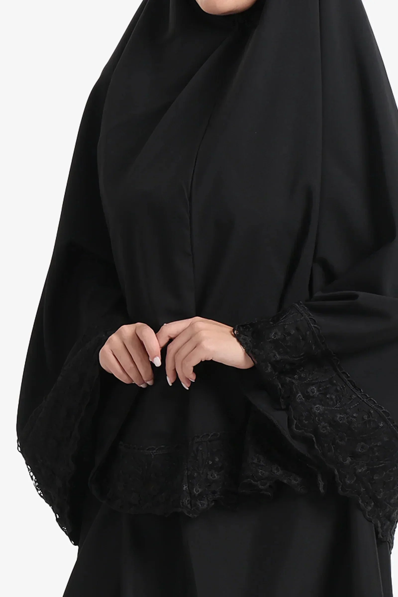 Carina - Prayer Set with Lace Trim 3