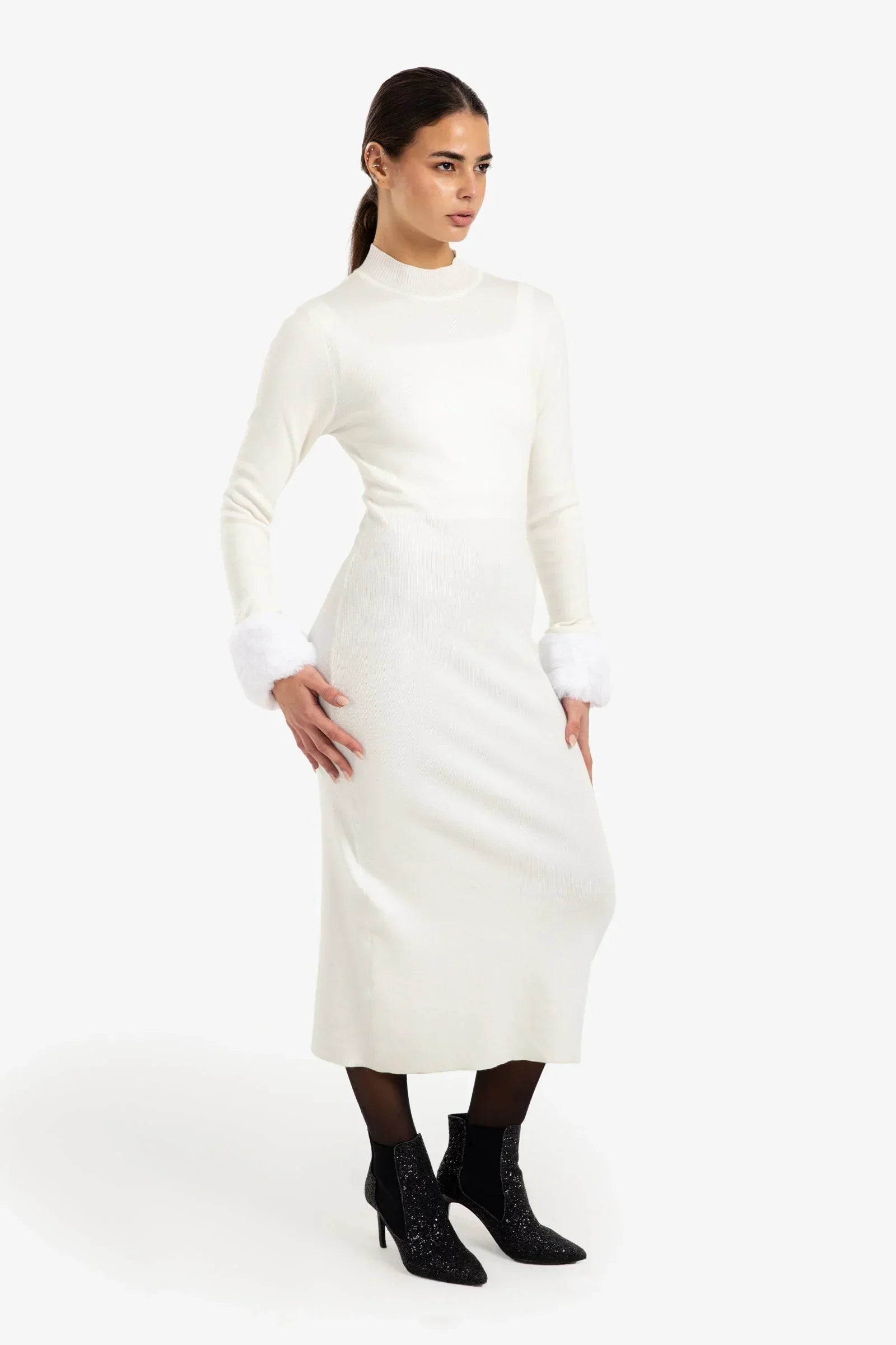 Clue - Fur Cuff Midi Dress 2
