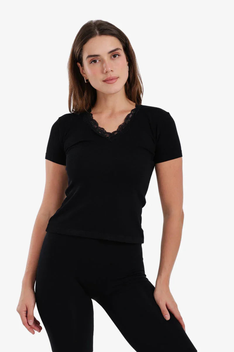 Carina - Lace-Trimmed Top 1