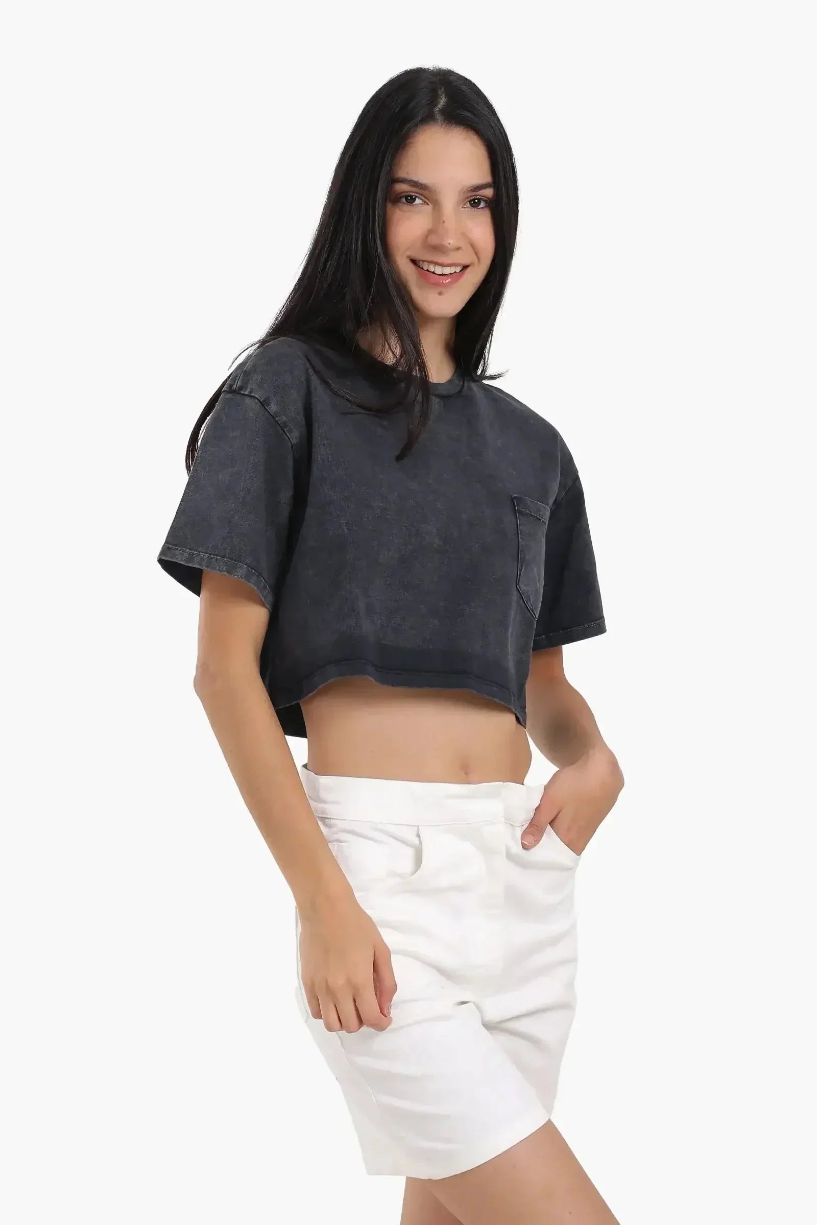 Carina - Relaxed Fit Cropped T-Shirt 2