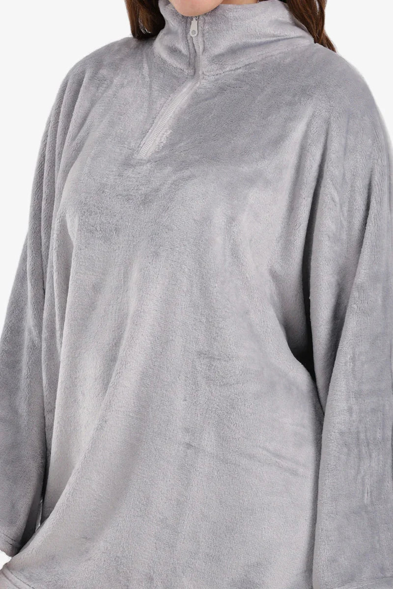 Carina - Velvet Poncho Wearable Blanket 15