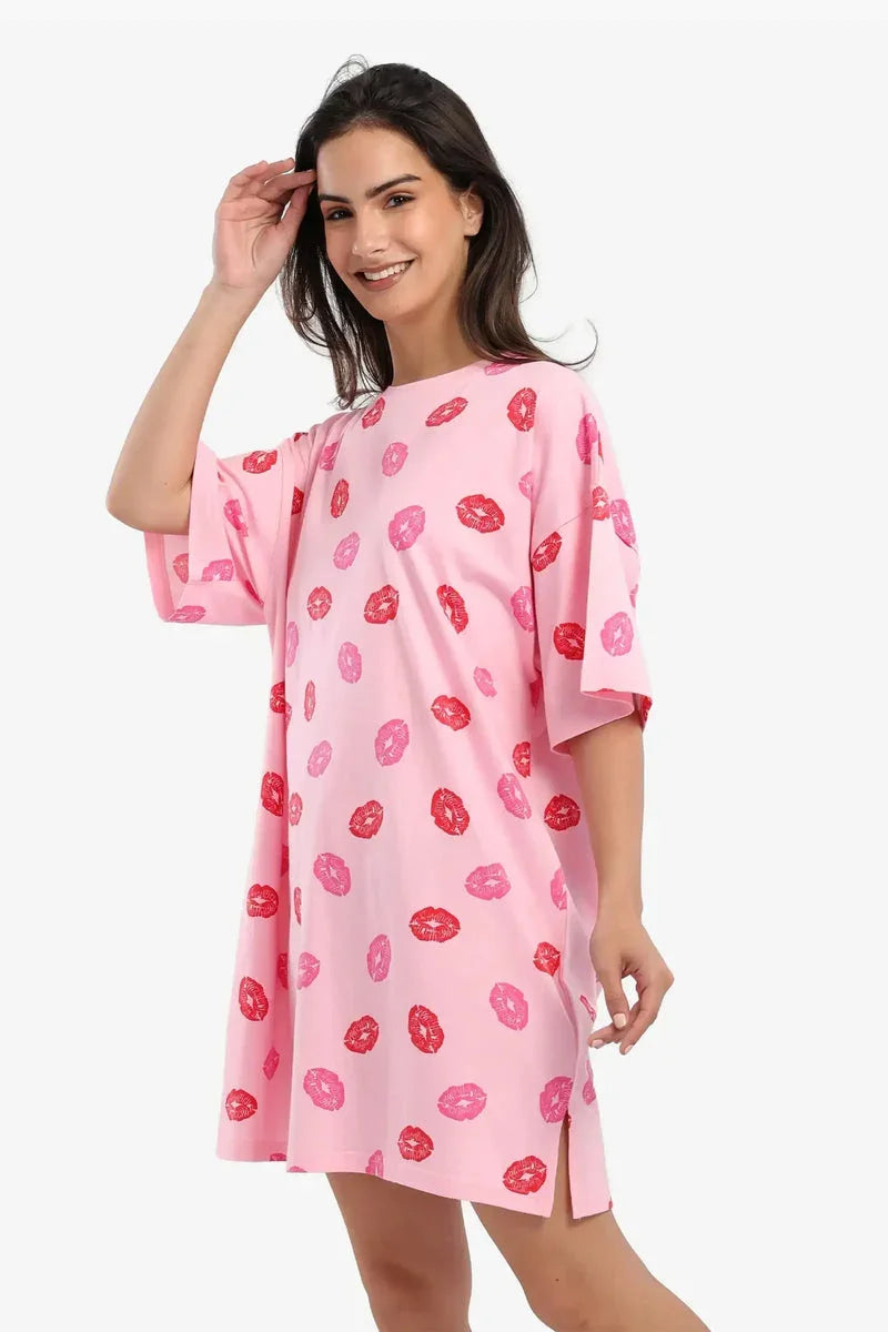 Carina - Printed Lips Nightgown 2