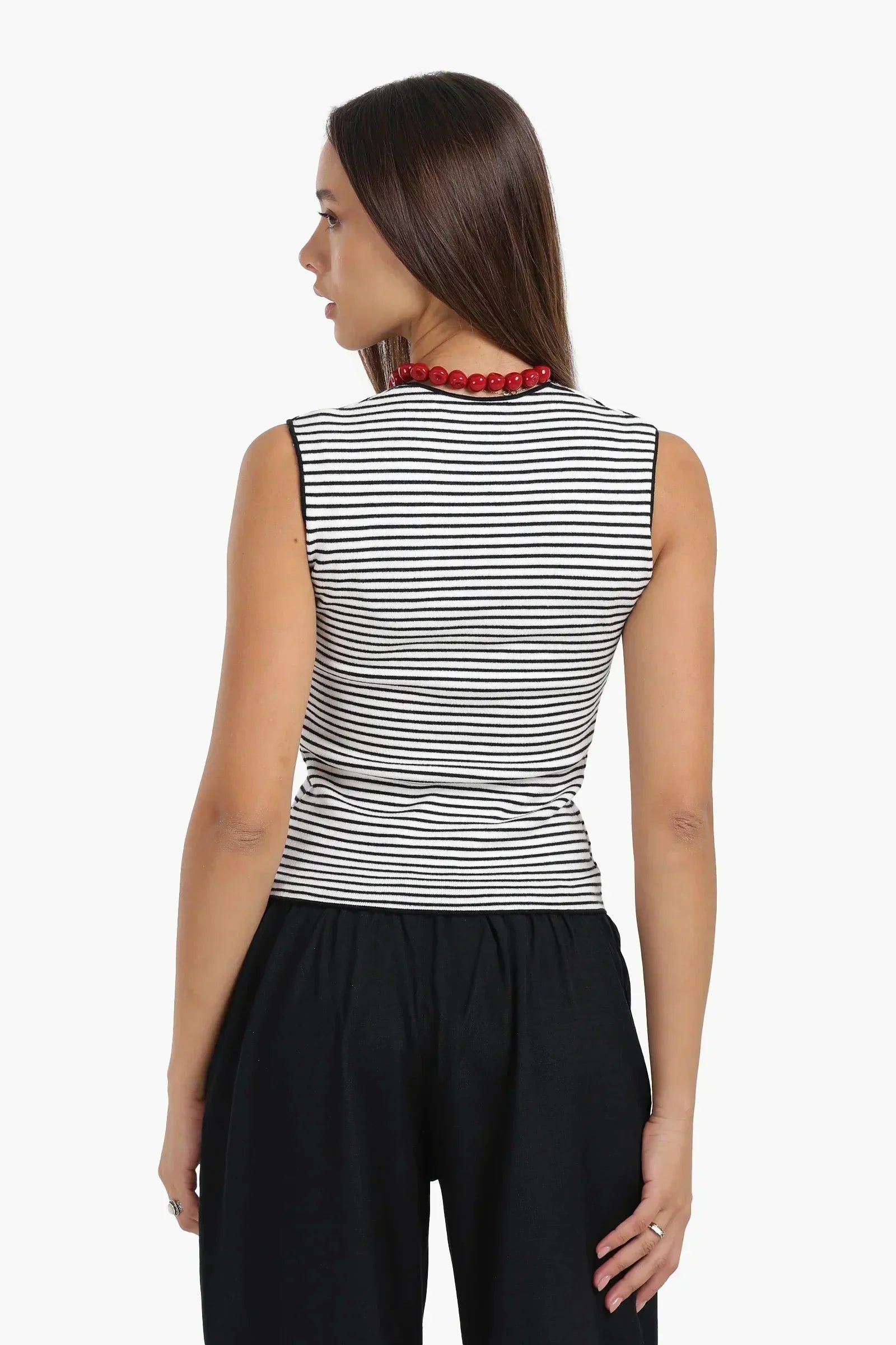 Carina - Sleeveless Cut Tank Top 7