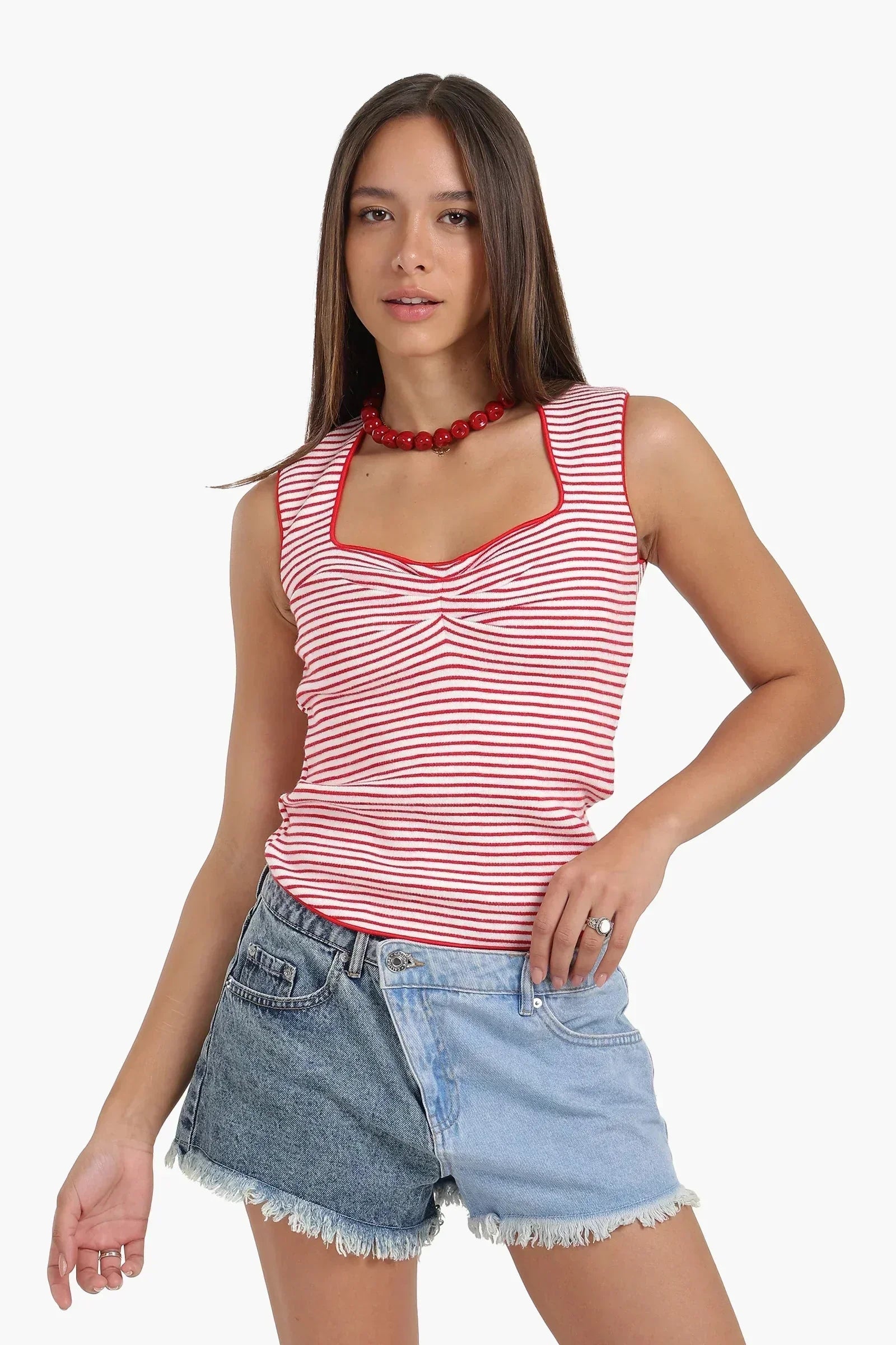 Carina - Sleeveless Cut Tank Top 1