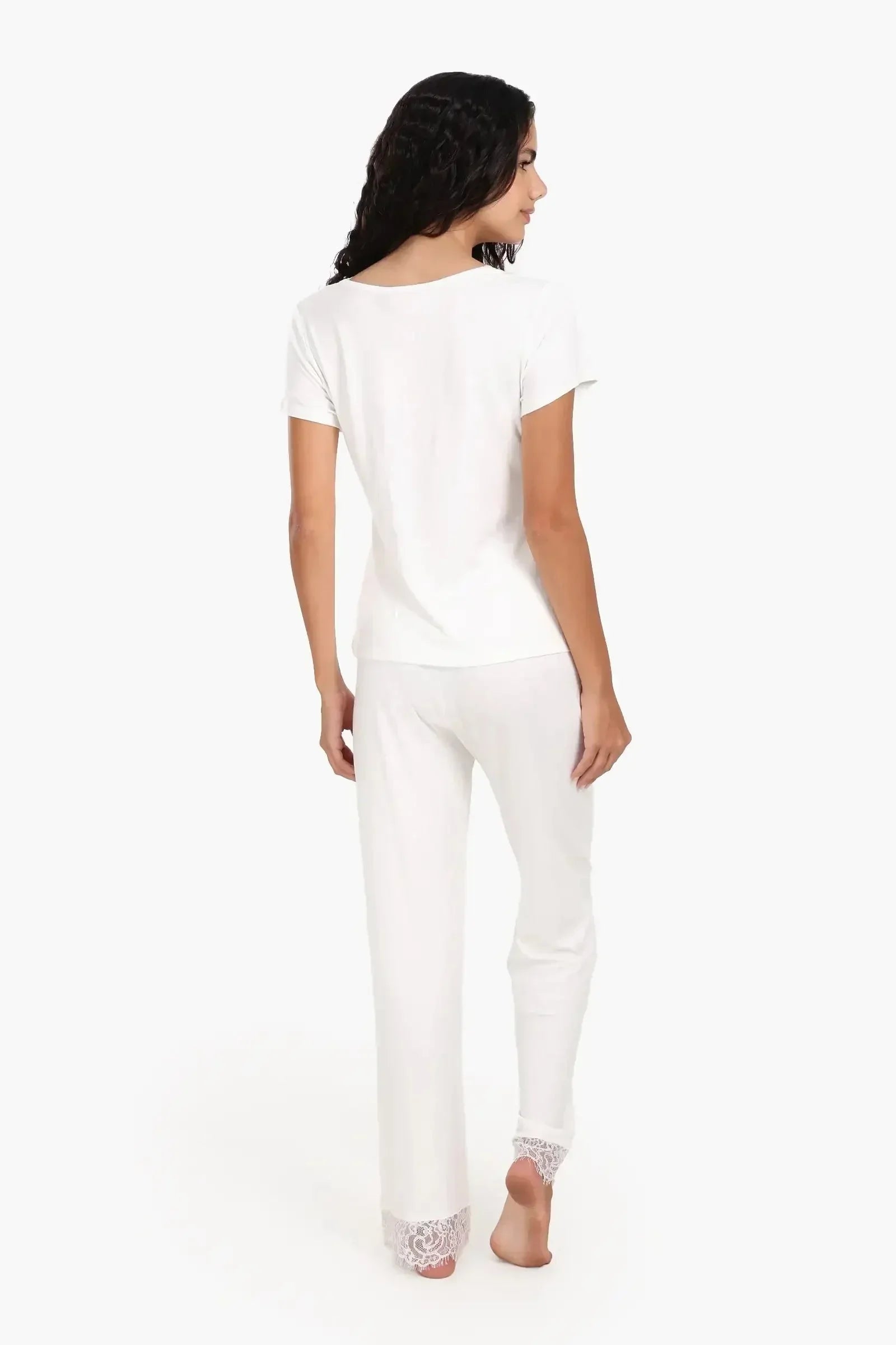 Carina - Pyjama Set with Lace Edges 3