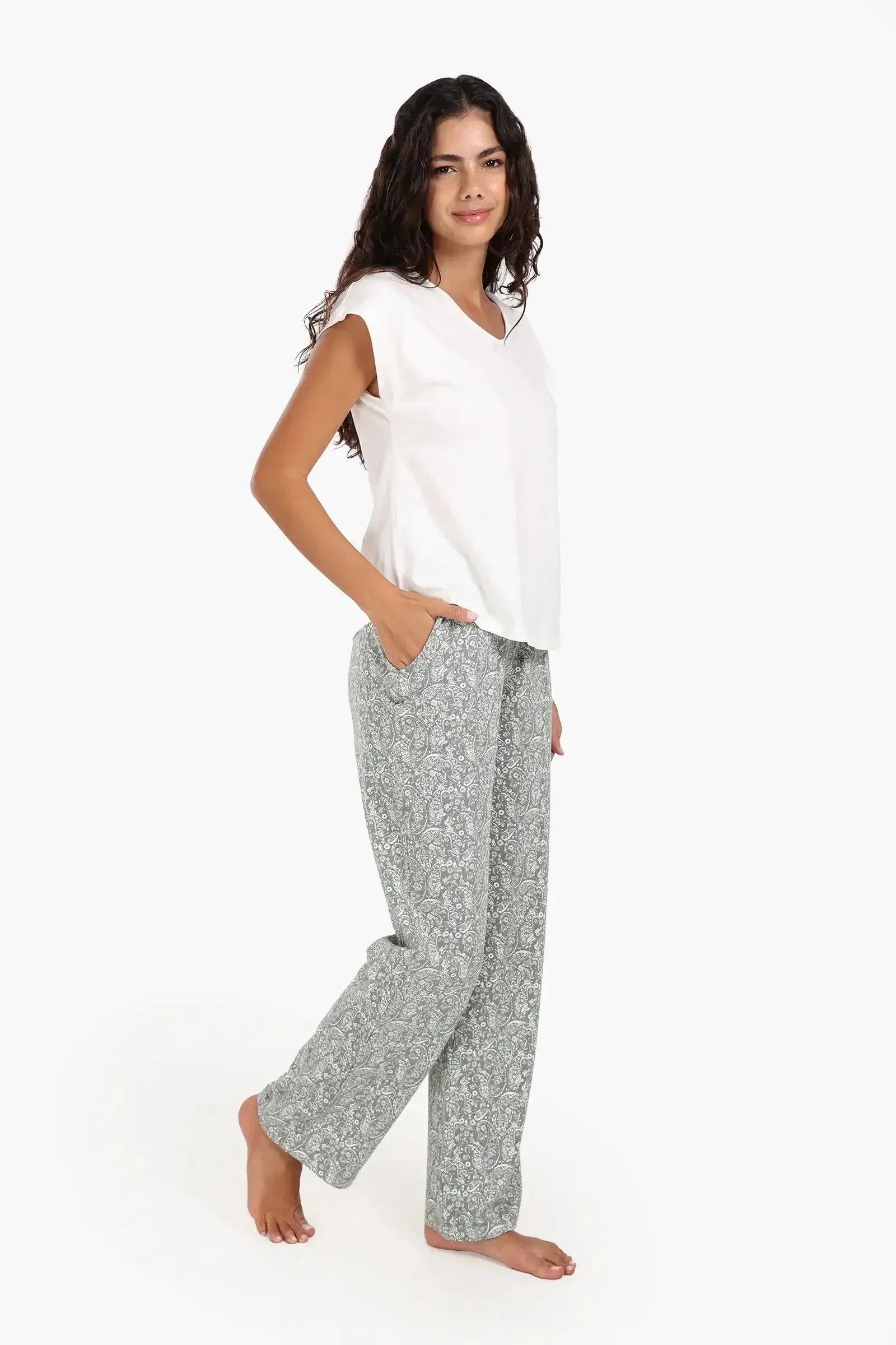 Carina - Pyjama Set with V-Back Tie 4