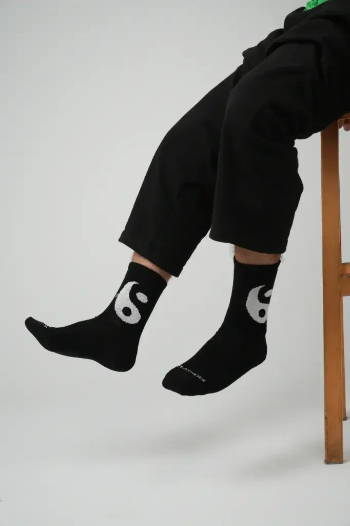 3 Feathers Balance Design Cotton High Ankle Socks Free Size Fits 38 - 44 for Unisex 1