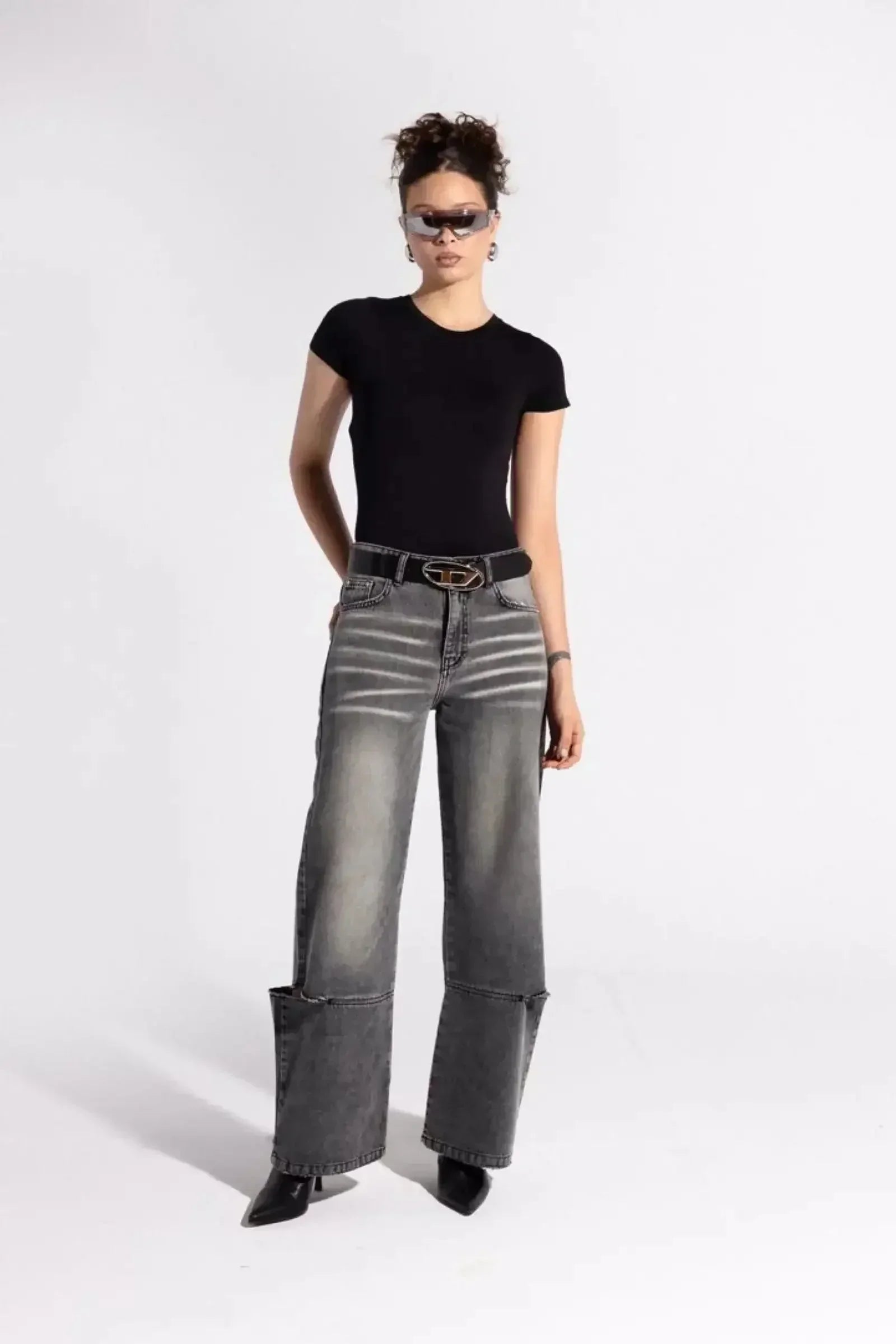 Carina - Low Slit - Jeans 1
