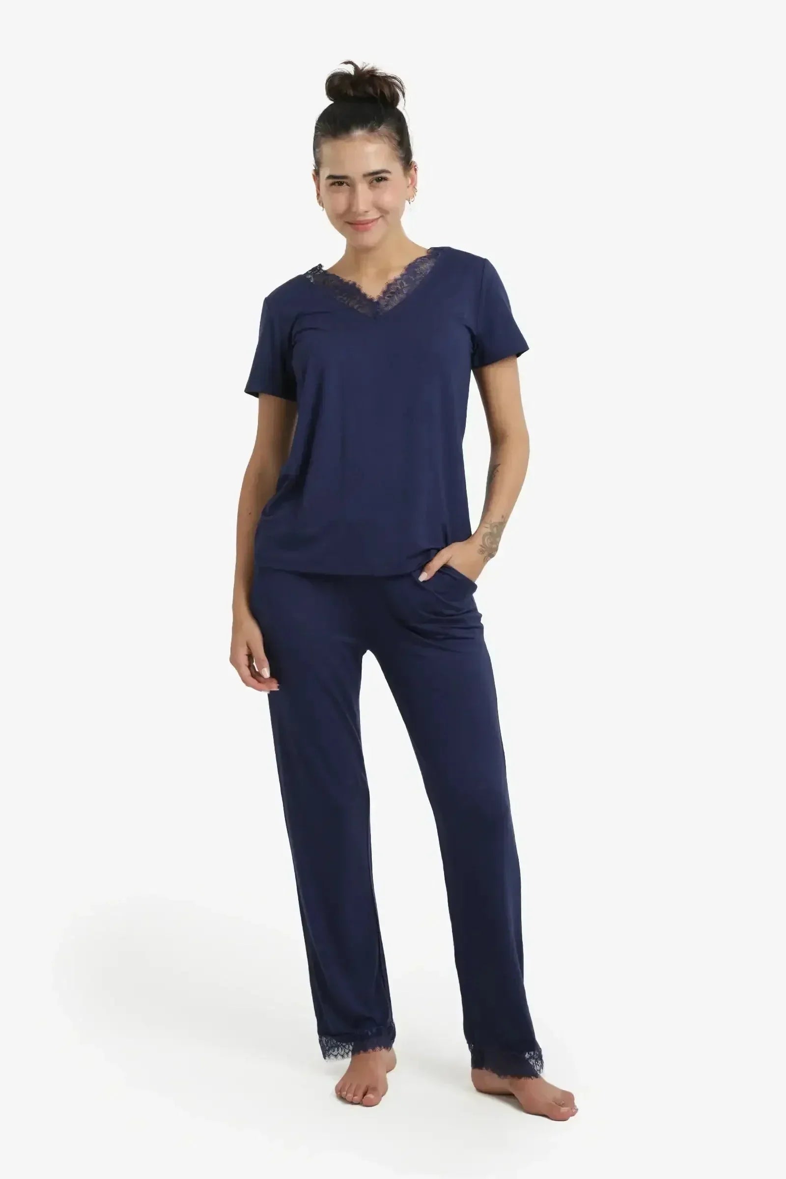 Carina - Pyjama Set with Lace Edges 9