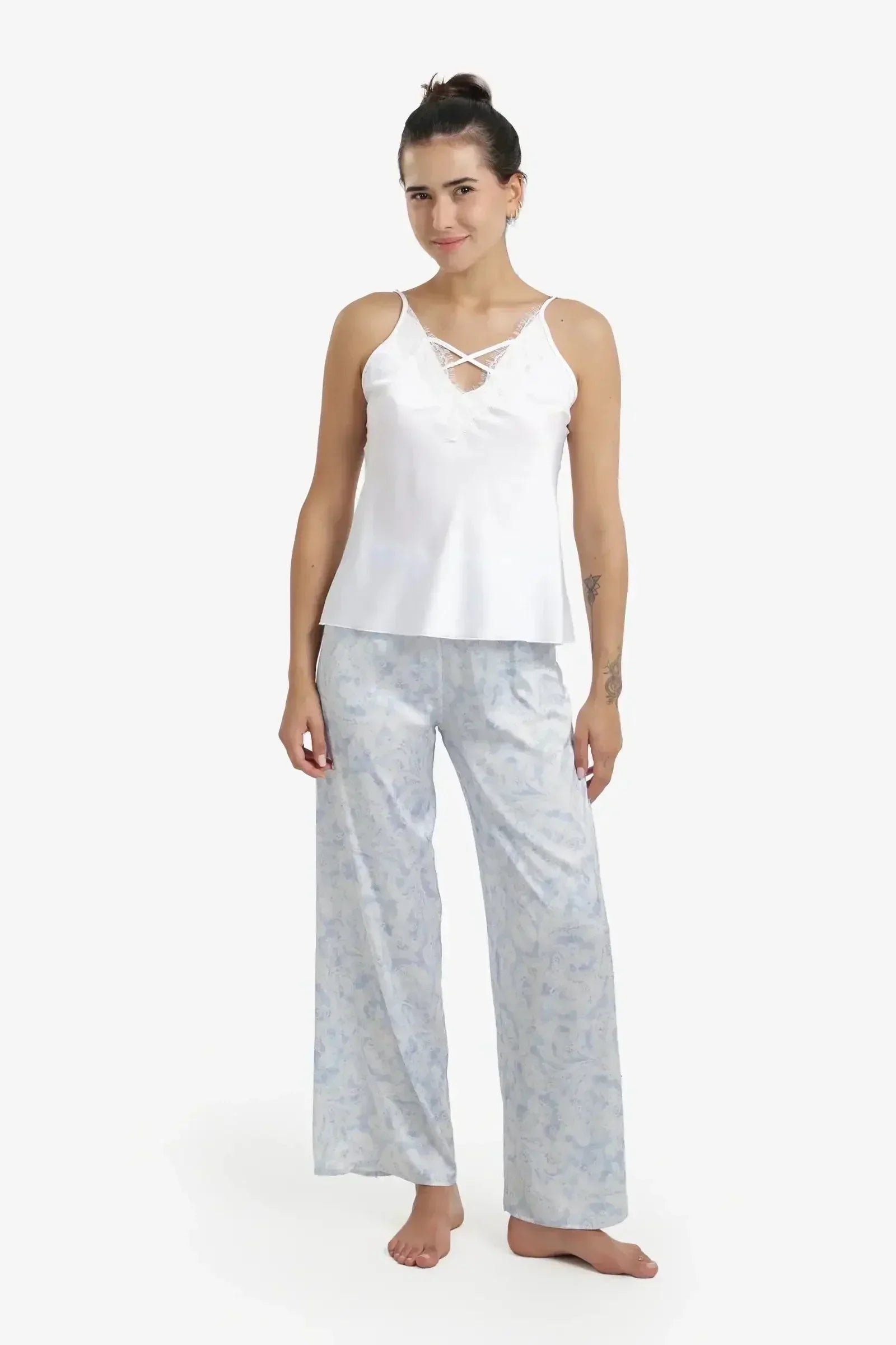 Carina - Criss-Cross V-Neck Pyjama Set 1