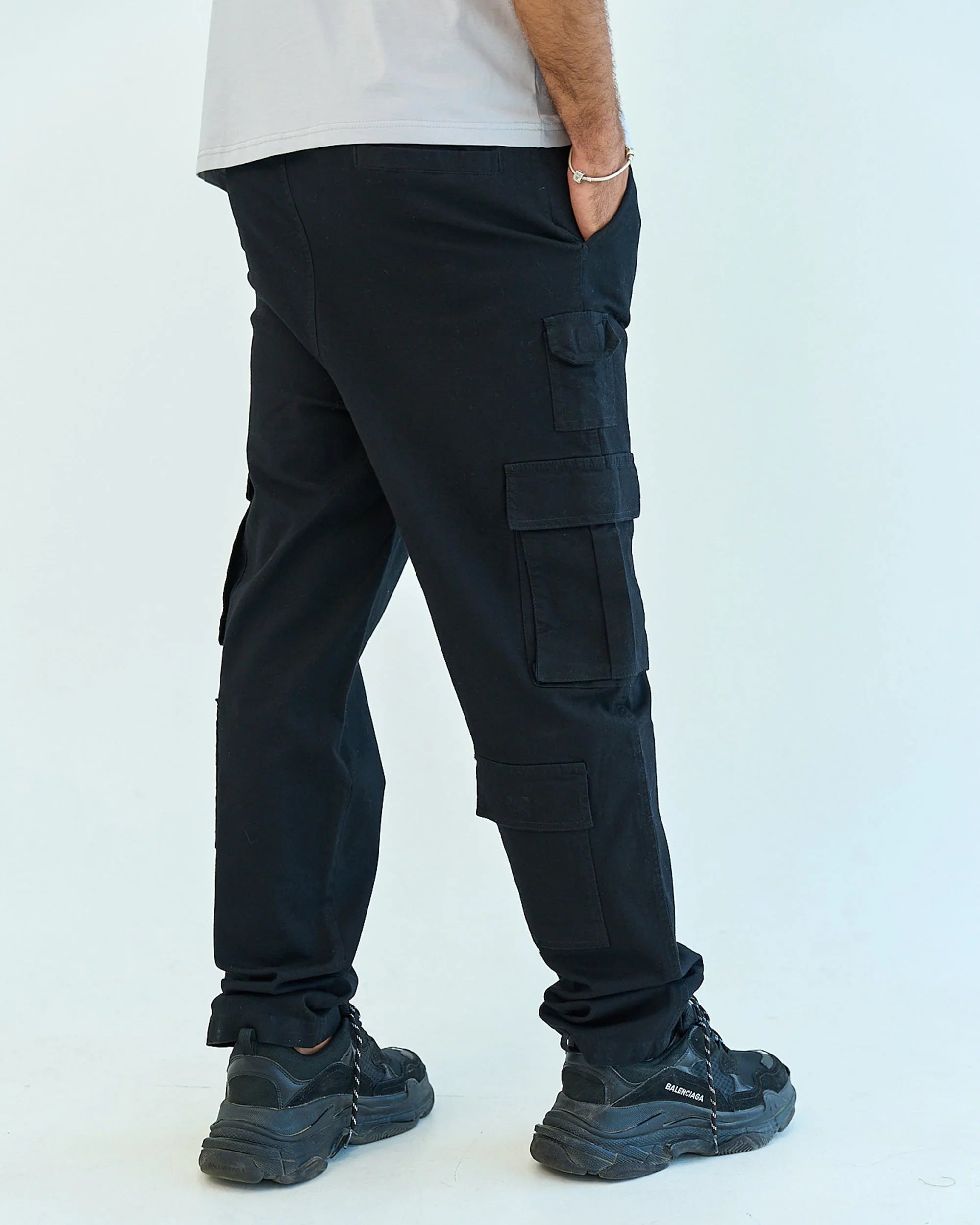 NAS Trends - Basic Unisex Cargo Pants - Black 2