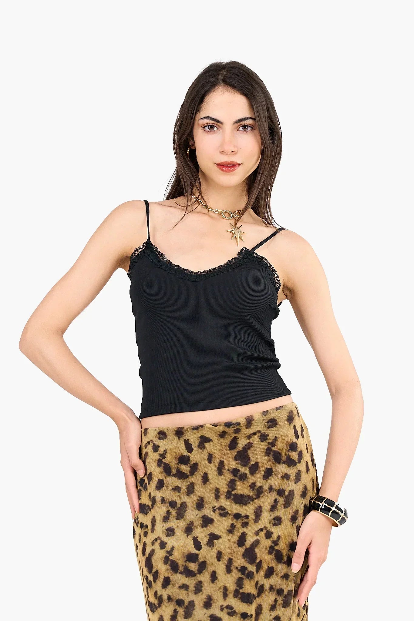 Clue - Cropped Ribbed Top with Lace 4