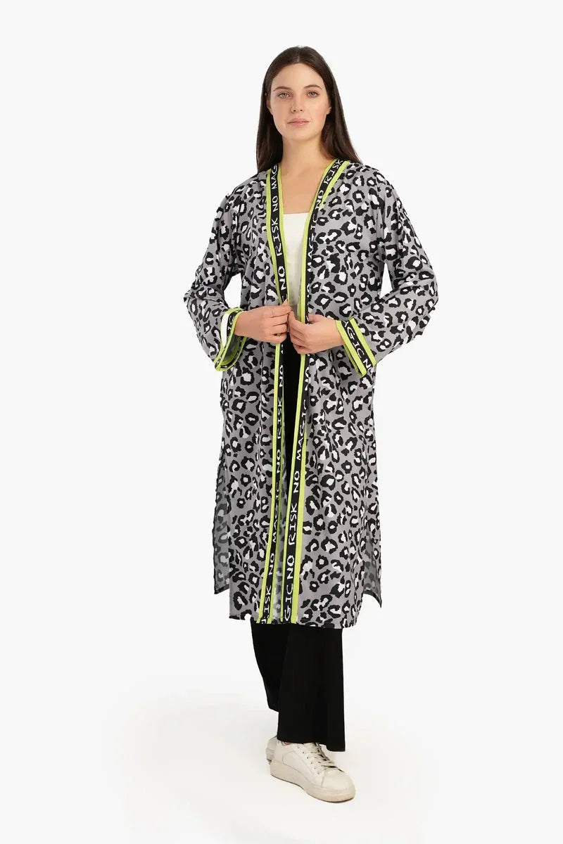 Carina - "No Risk No Magic" Kimono 1