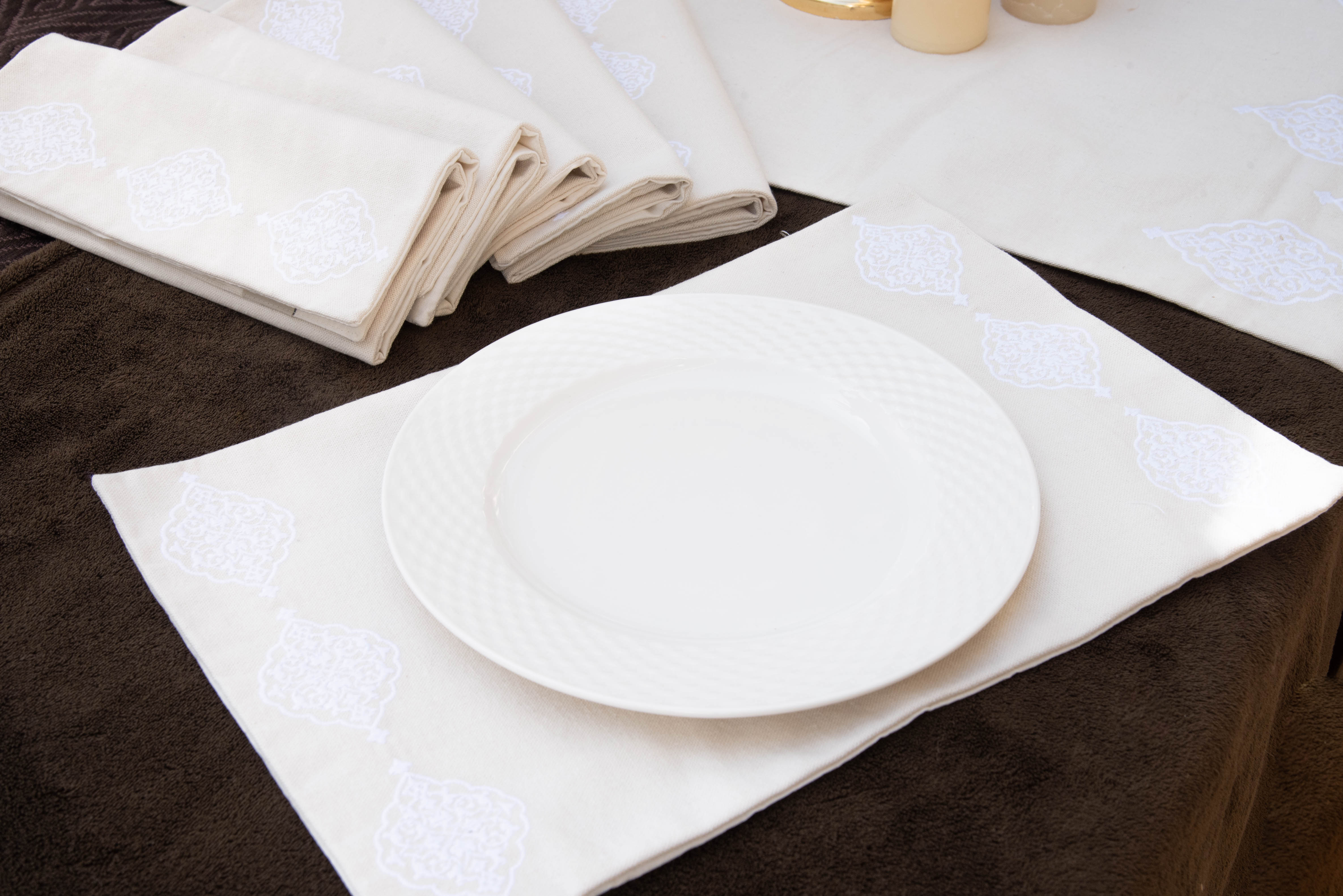 White Ramadan Arabesque Placemat Set - Ticas 1