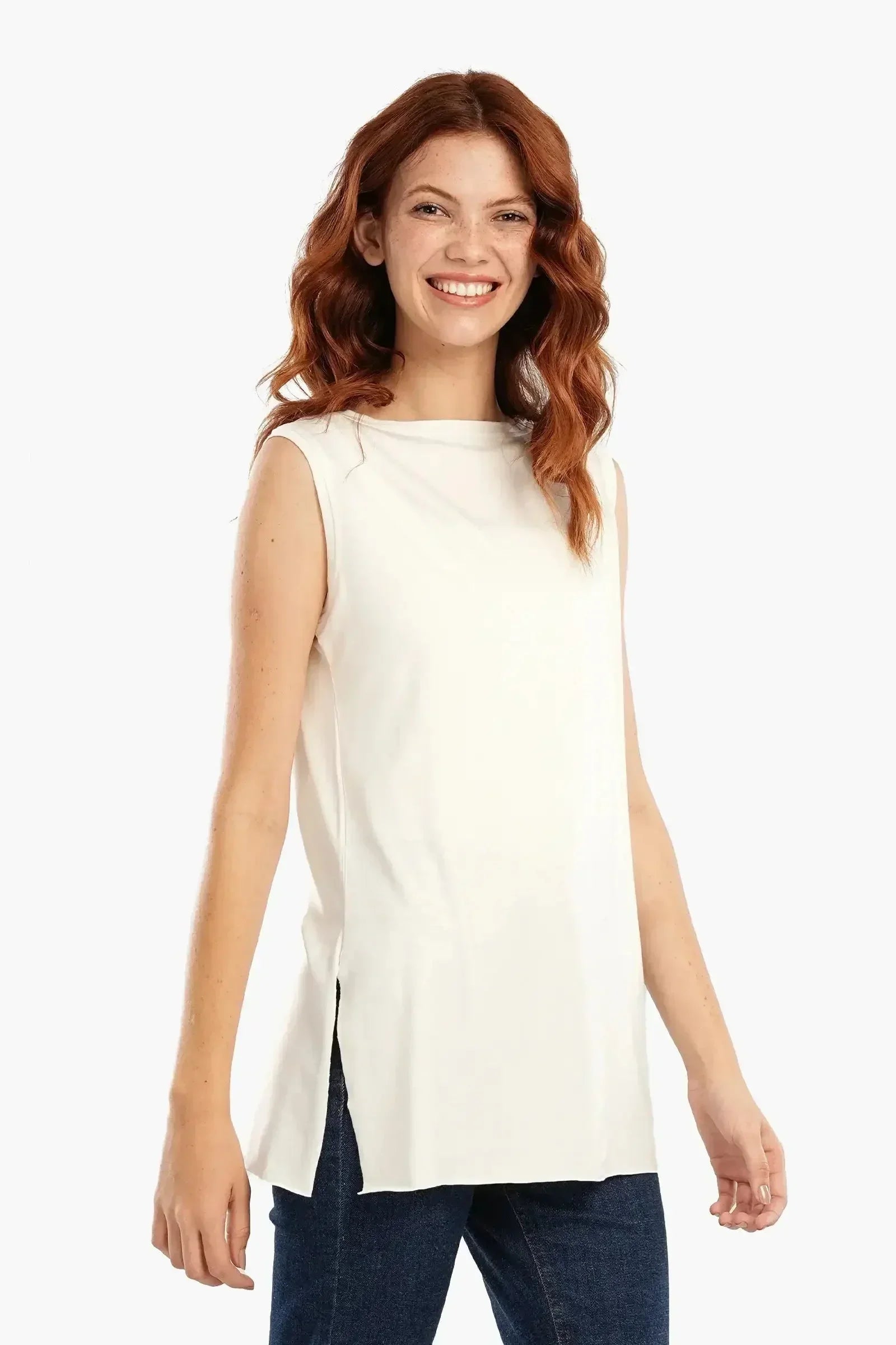 Carina - Relaxed Fit Sleeveless T-Shirt 2