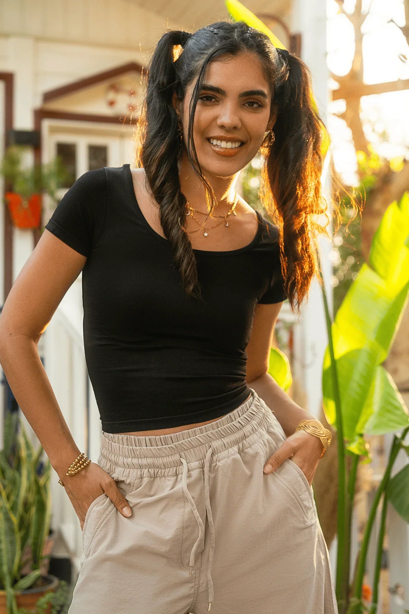 Clue - Round Neck Cropped Top 1