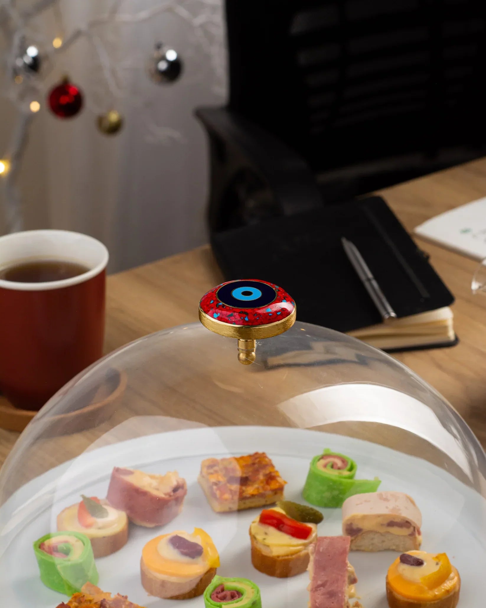 Rechote - Eyeline Rounded porcelain serving plate 2