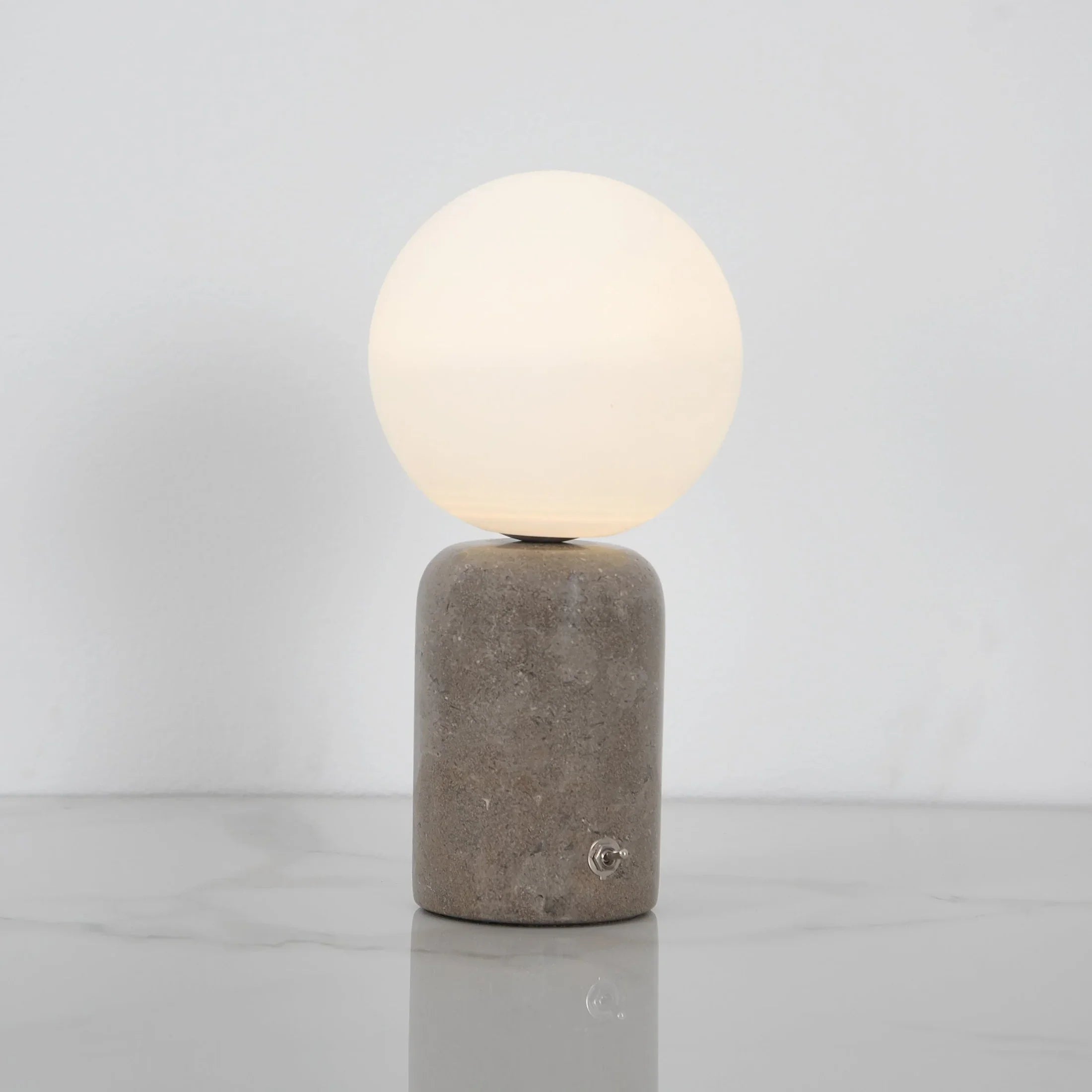 Egyvolt - The Nuuk Table Lamp | Cordless - Rechargable 1