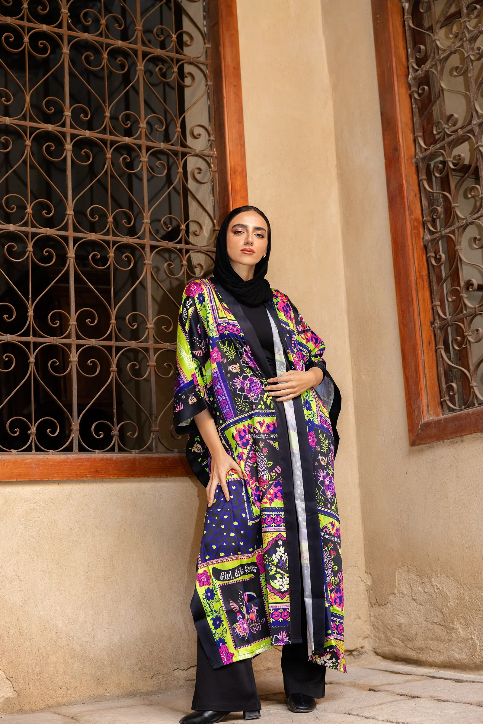 Clue - Satin All Over Print Kimono 1