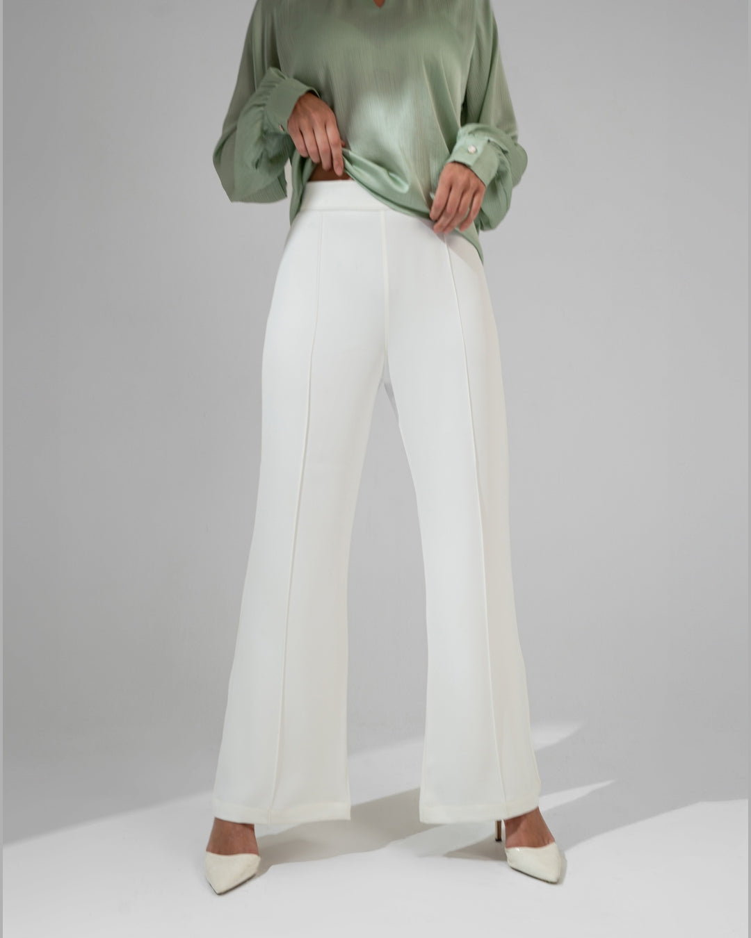 KC Shop - White High-Waist Flared Trousers 1
