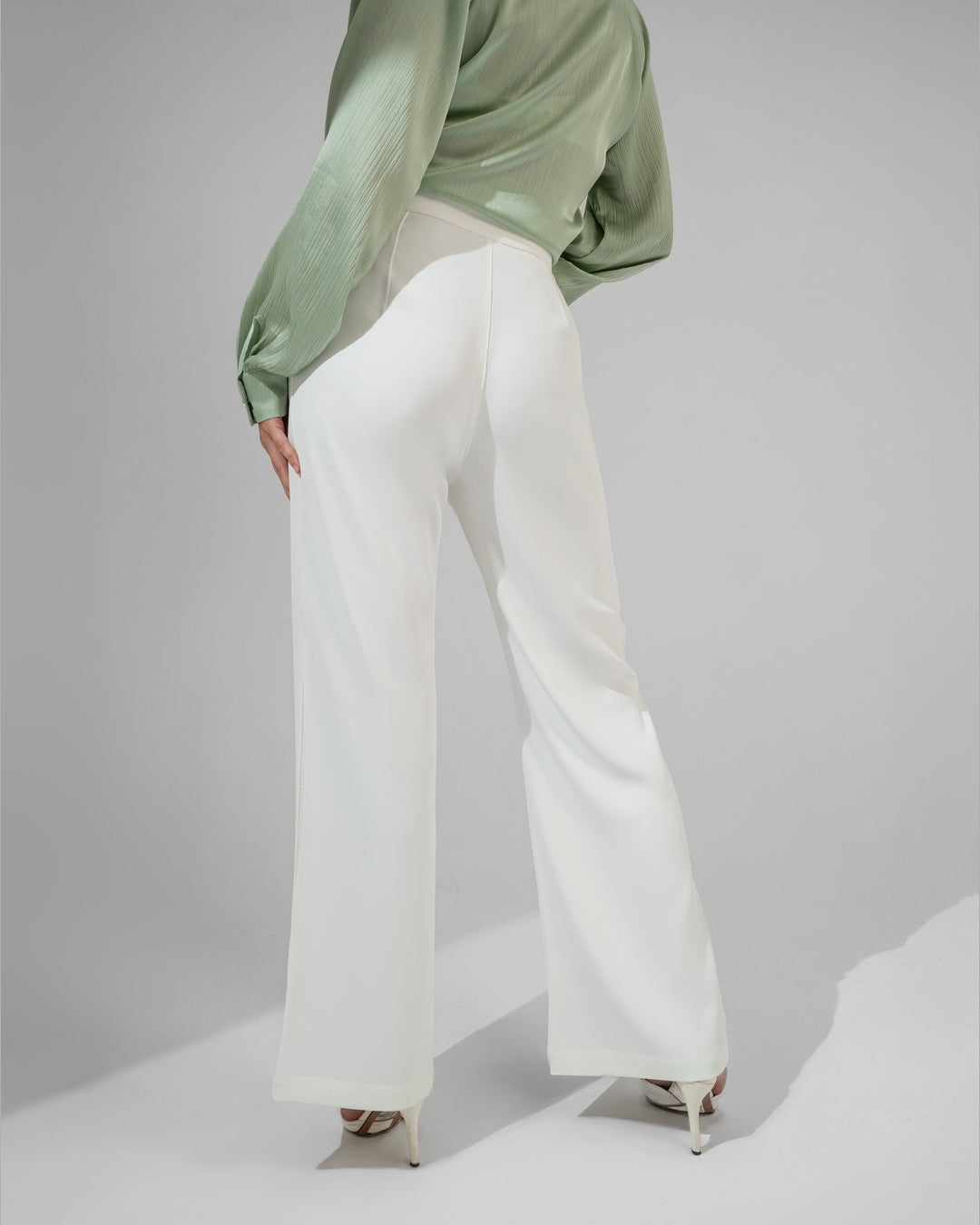 KC Shop - White High-Waist Flared Trousers 2