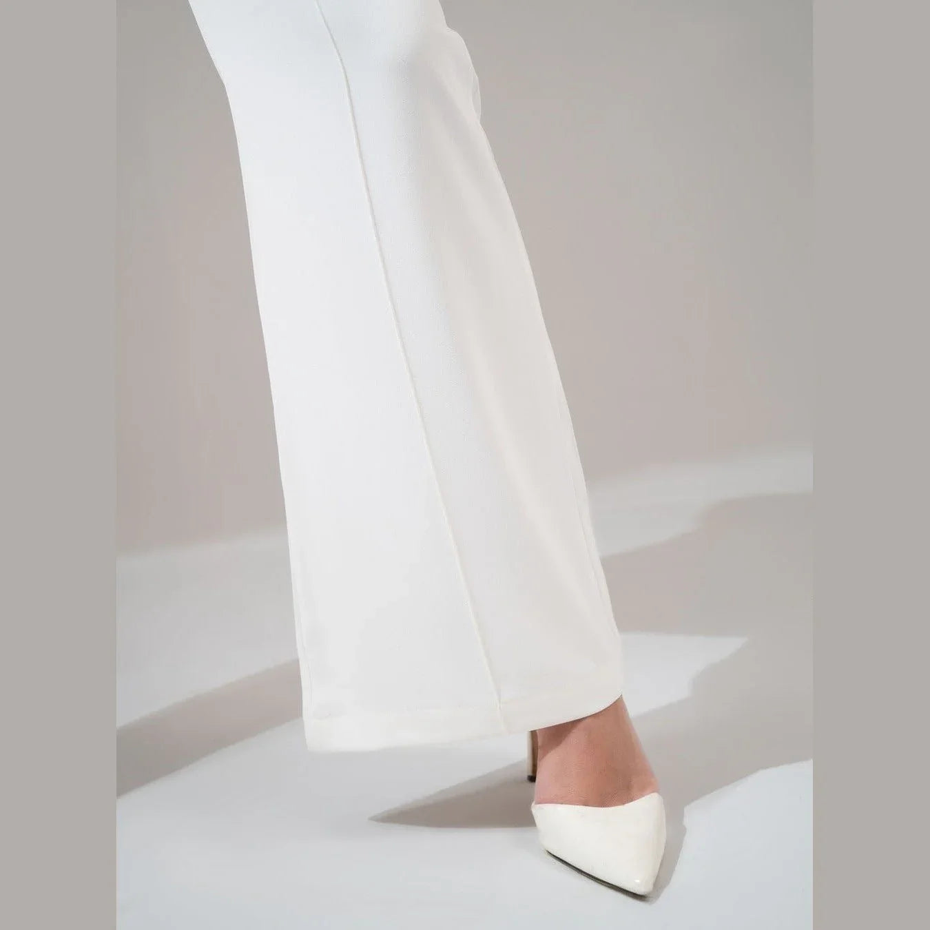 KC Shop - White High-Waist Flared Trousers 3