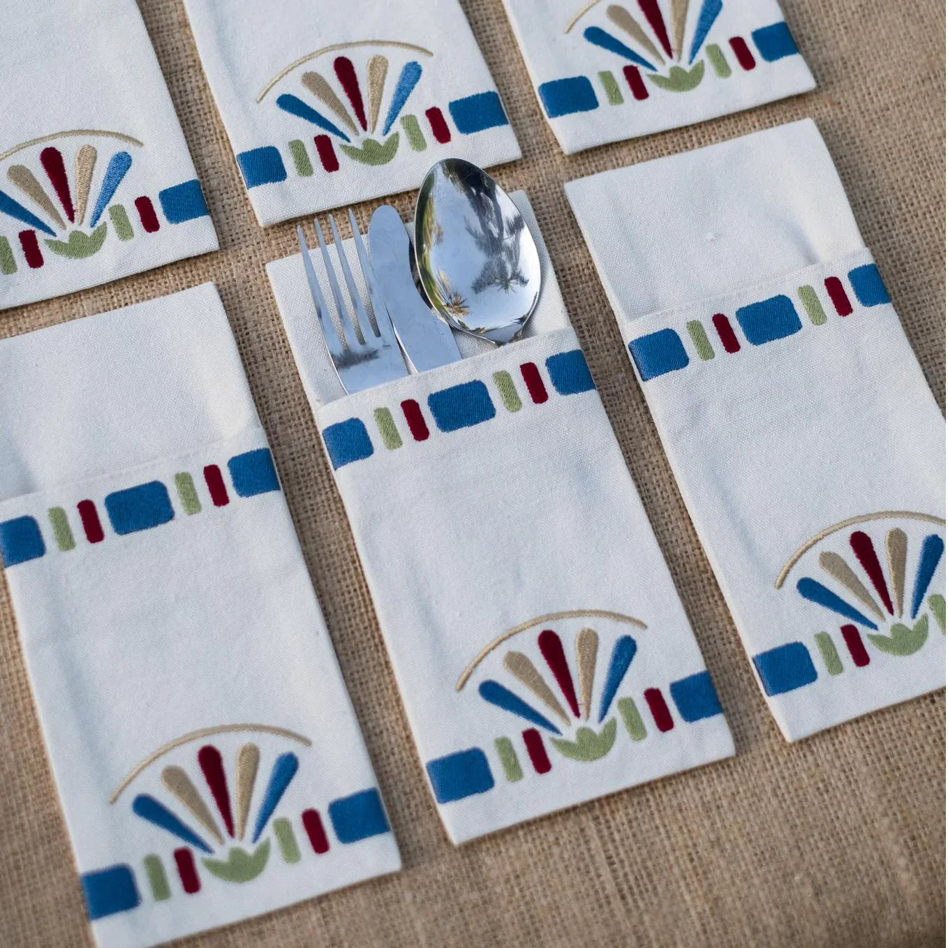 Lotus Cutlery Sleevess Set - Ticas