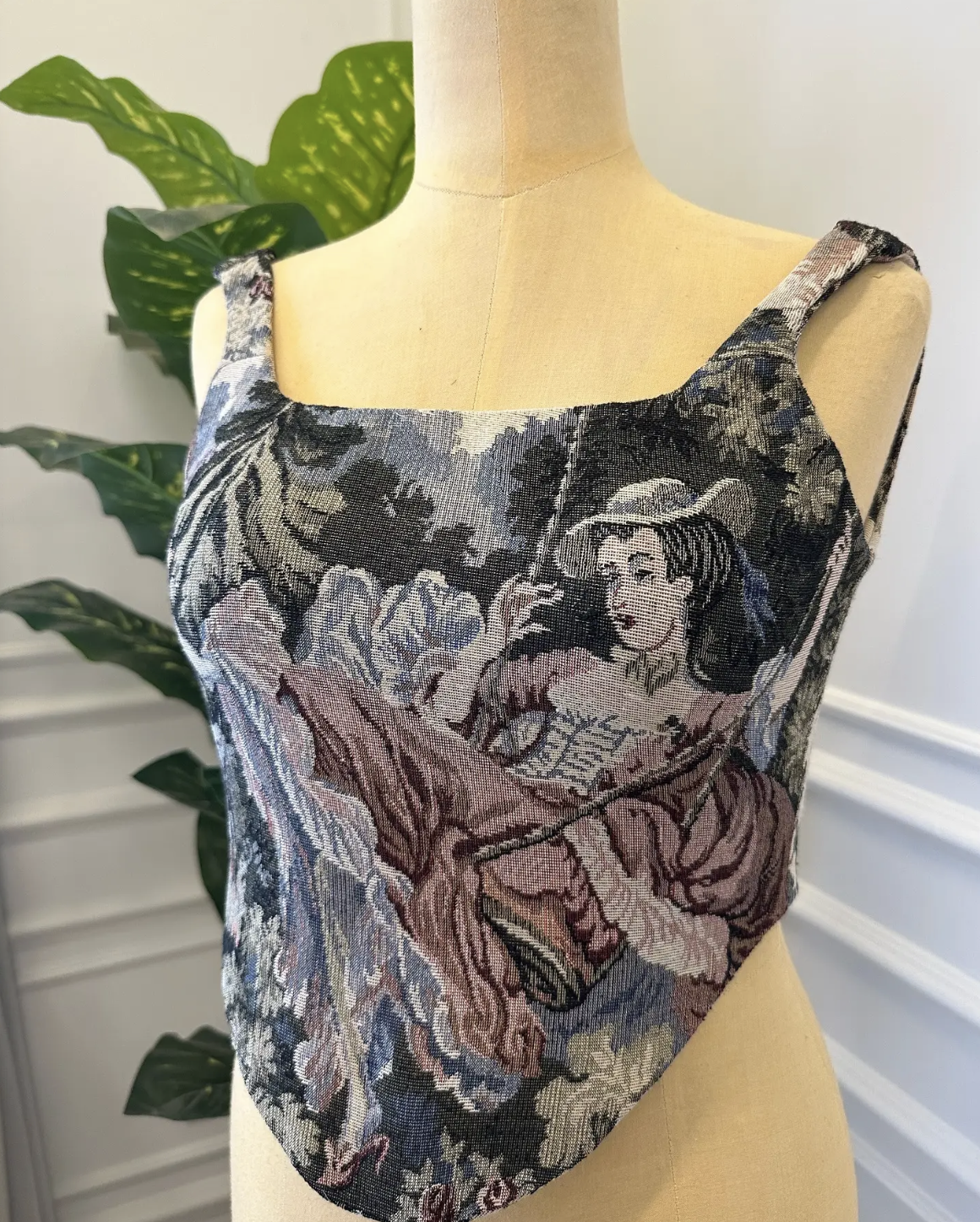 Nosh - Tapestry Vintage Style Corset 1