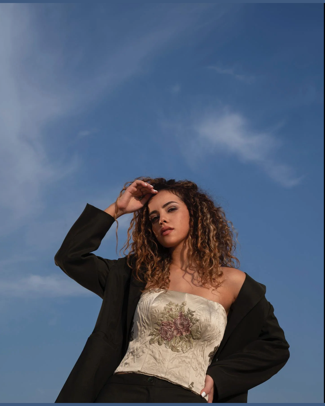 Nosh - Vintage Off-White Over-Bust Corset 1