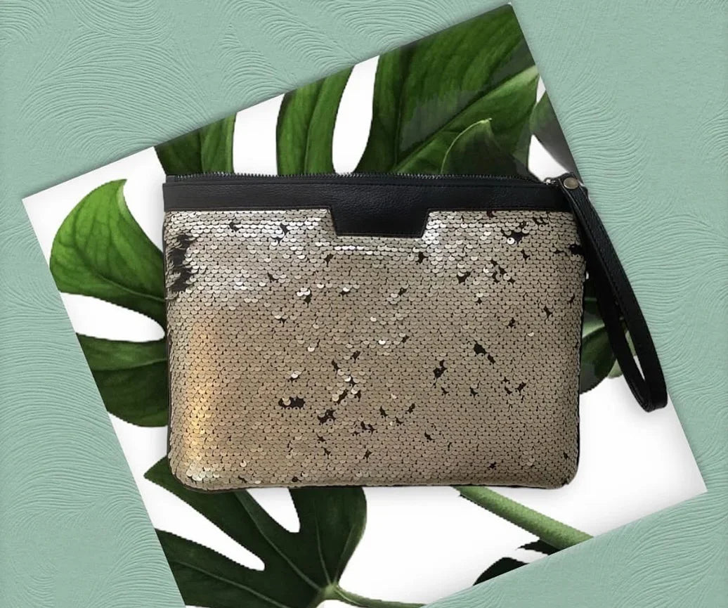 The Concept Store - GLITTER CLUTCHES 2