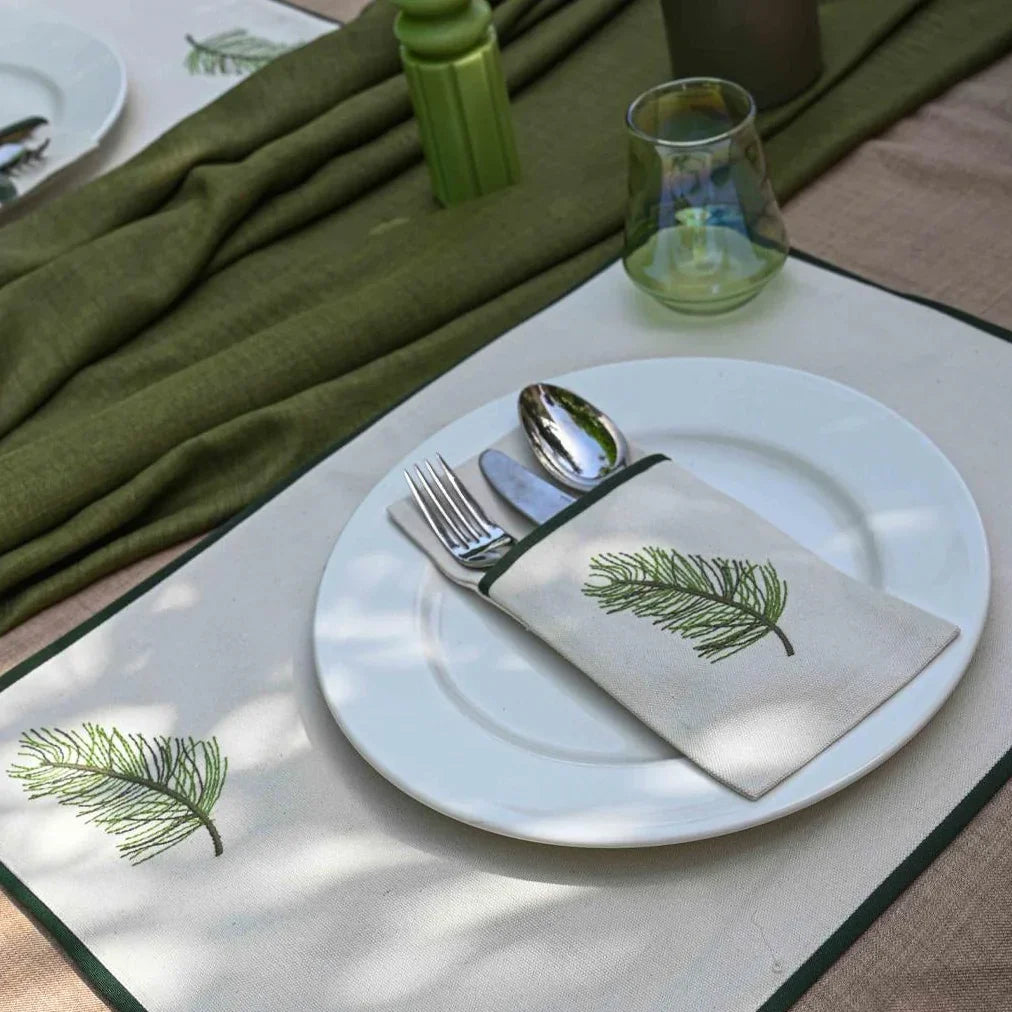 Spring Leaf Cutlery Sleevess Set - Ticas