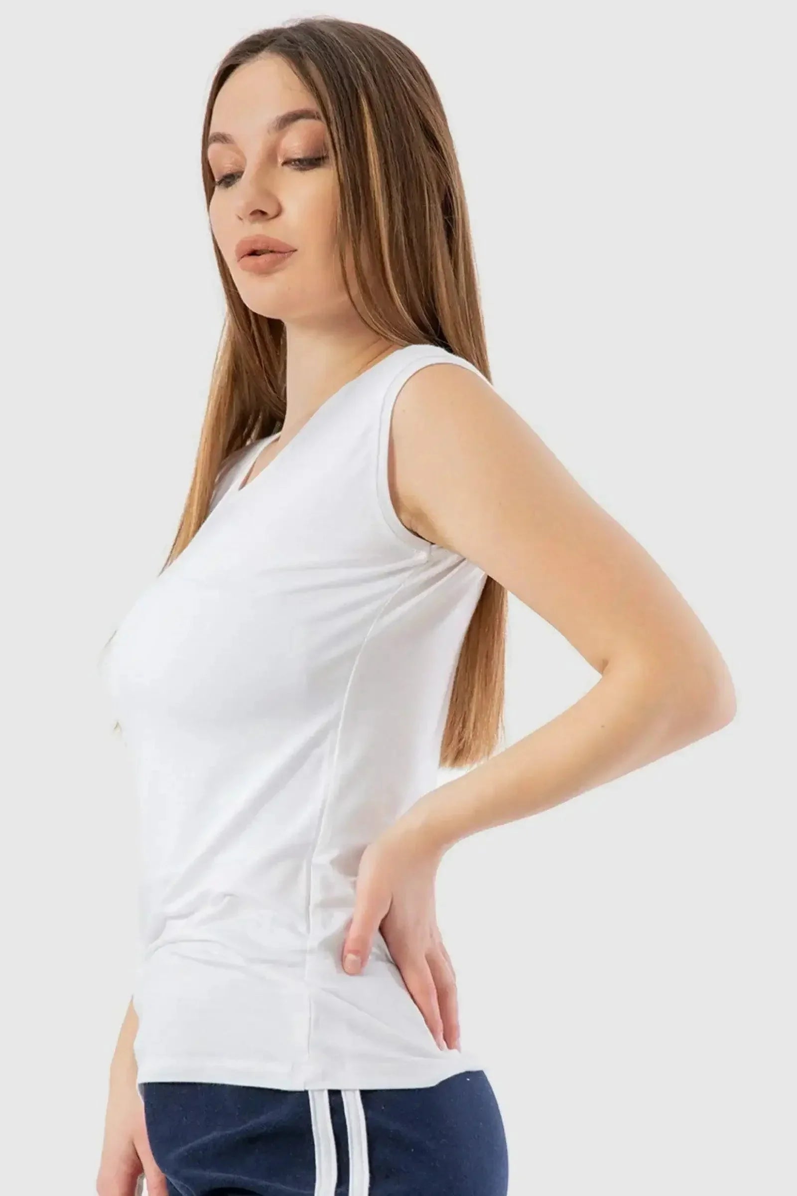 Carina - Crew Neck Seamless Microfiber Sleeveless Top Pack of 3 6