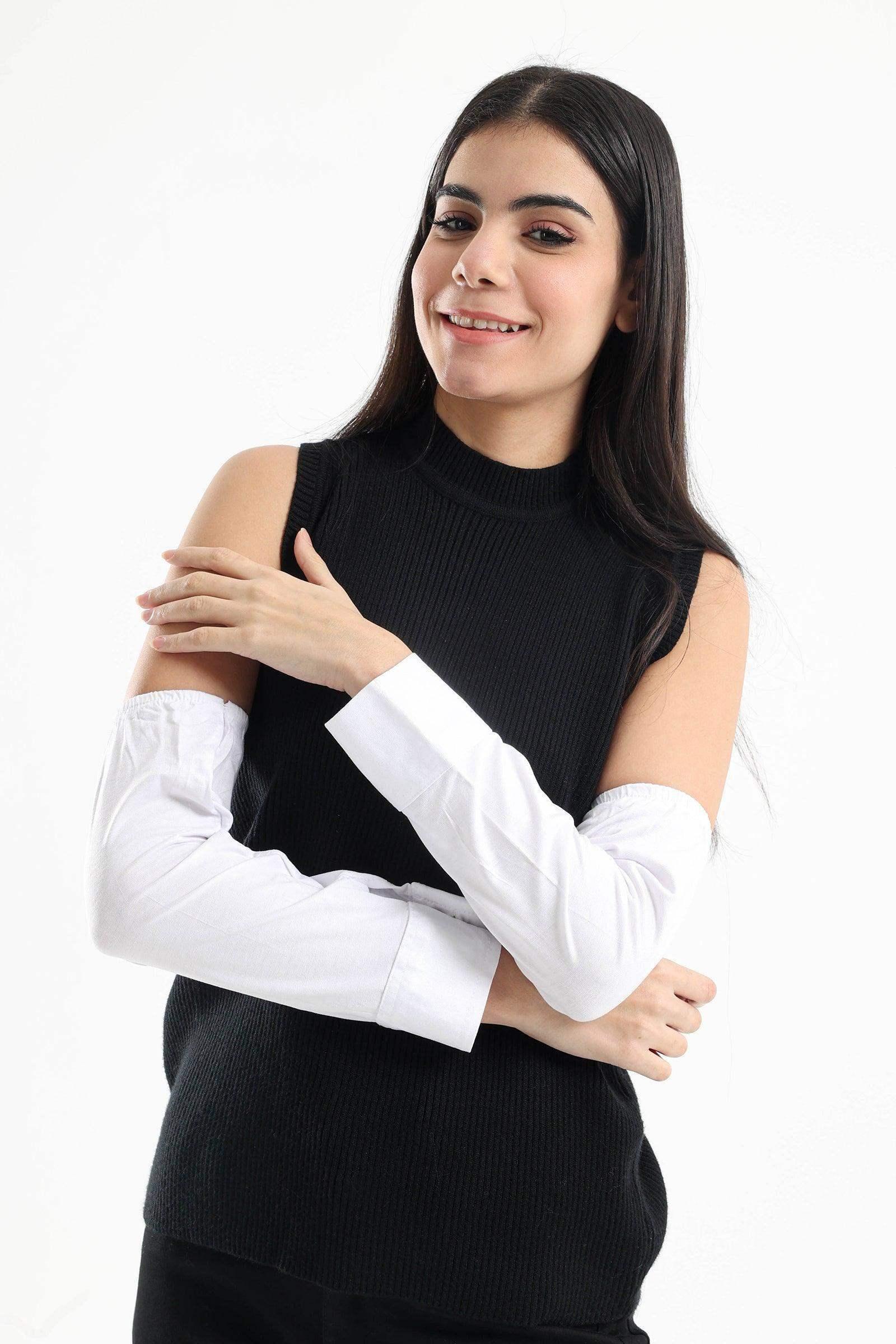 Carina - Detachable Sleeves with Buttoned Cuffs 2