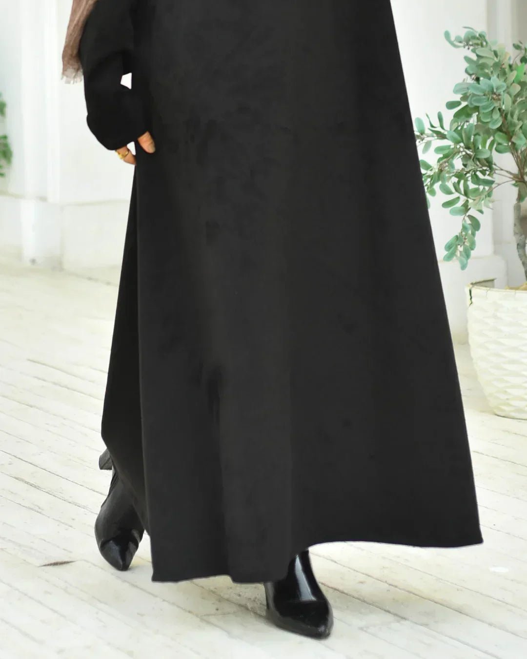 ESSENCE SUEDE Basic Dress - Queenza - Babazzaro