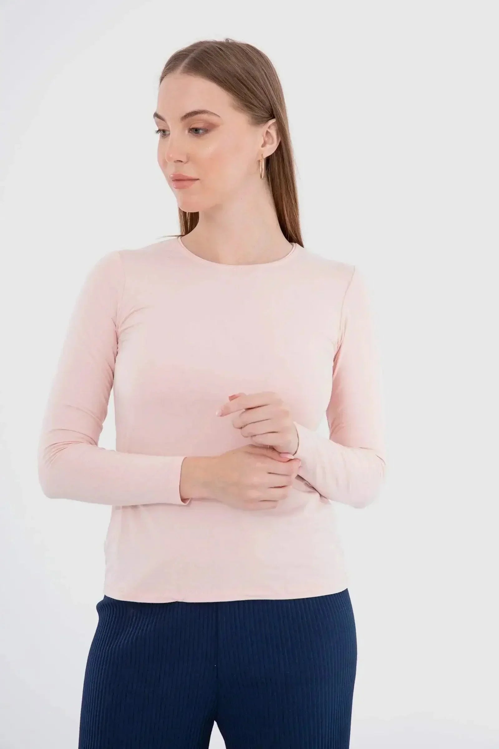 Carina - Long Sleeves Viscose Top 16