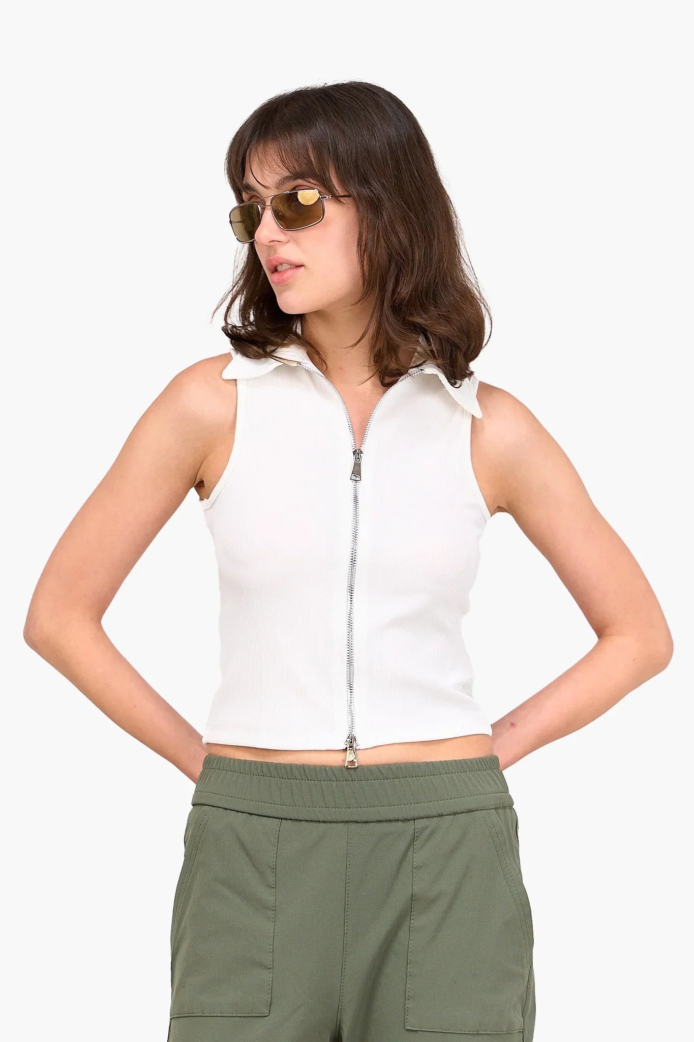 Ribbed Sleeveless Crop Top - Clue - Babazzaro