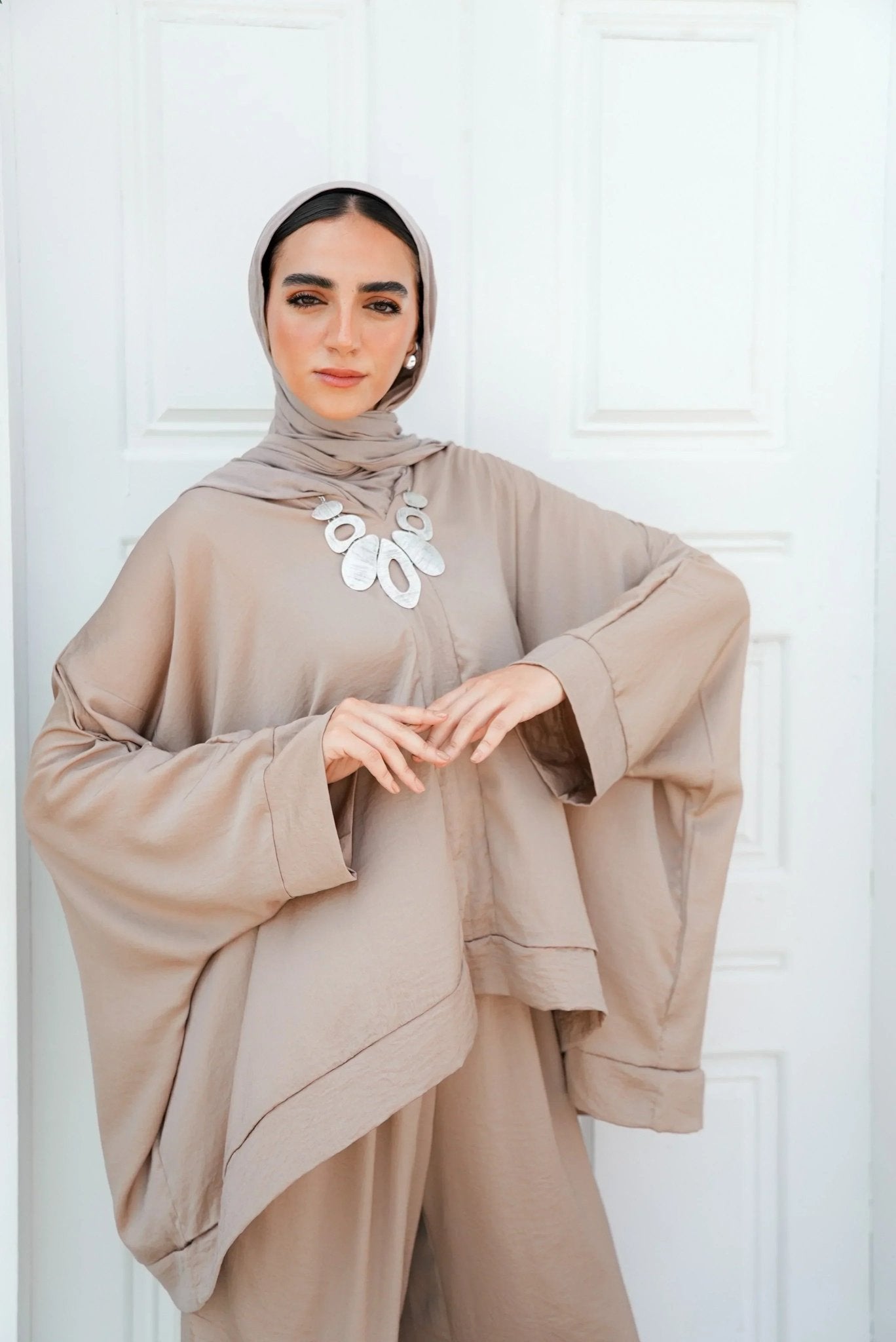 silk beige set - Dress Code - Babazzaro
