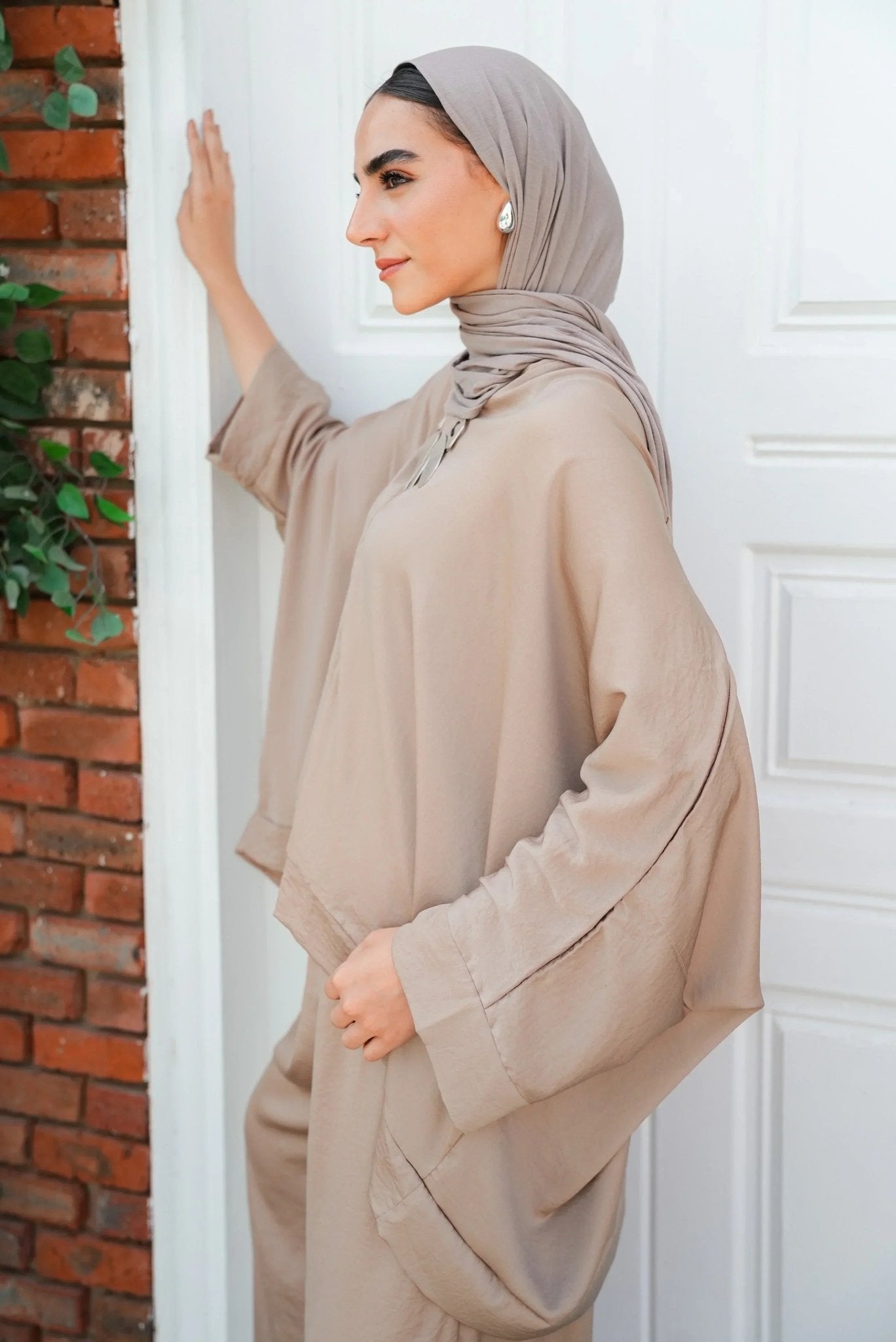 silk beige set - Dress Code - Babazzaro
