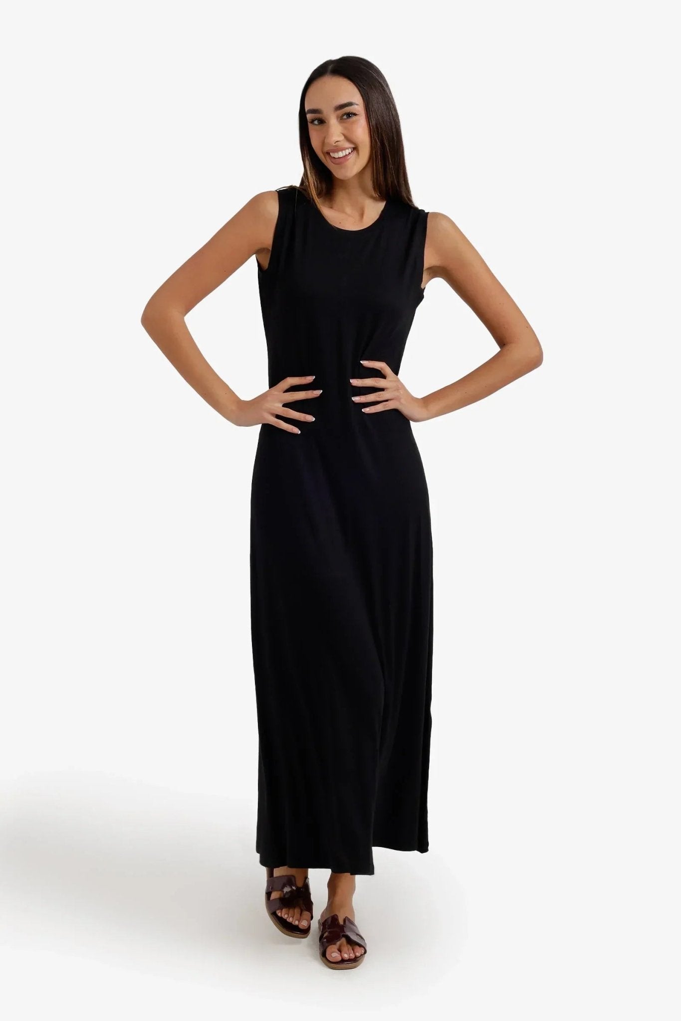 Sleeveless Maxi Dress - Carina - Babazzaro
