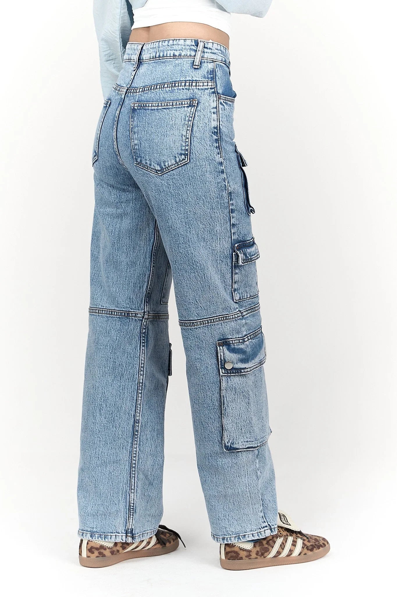 Clue - Jeans with Multiple Pockets 8