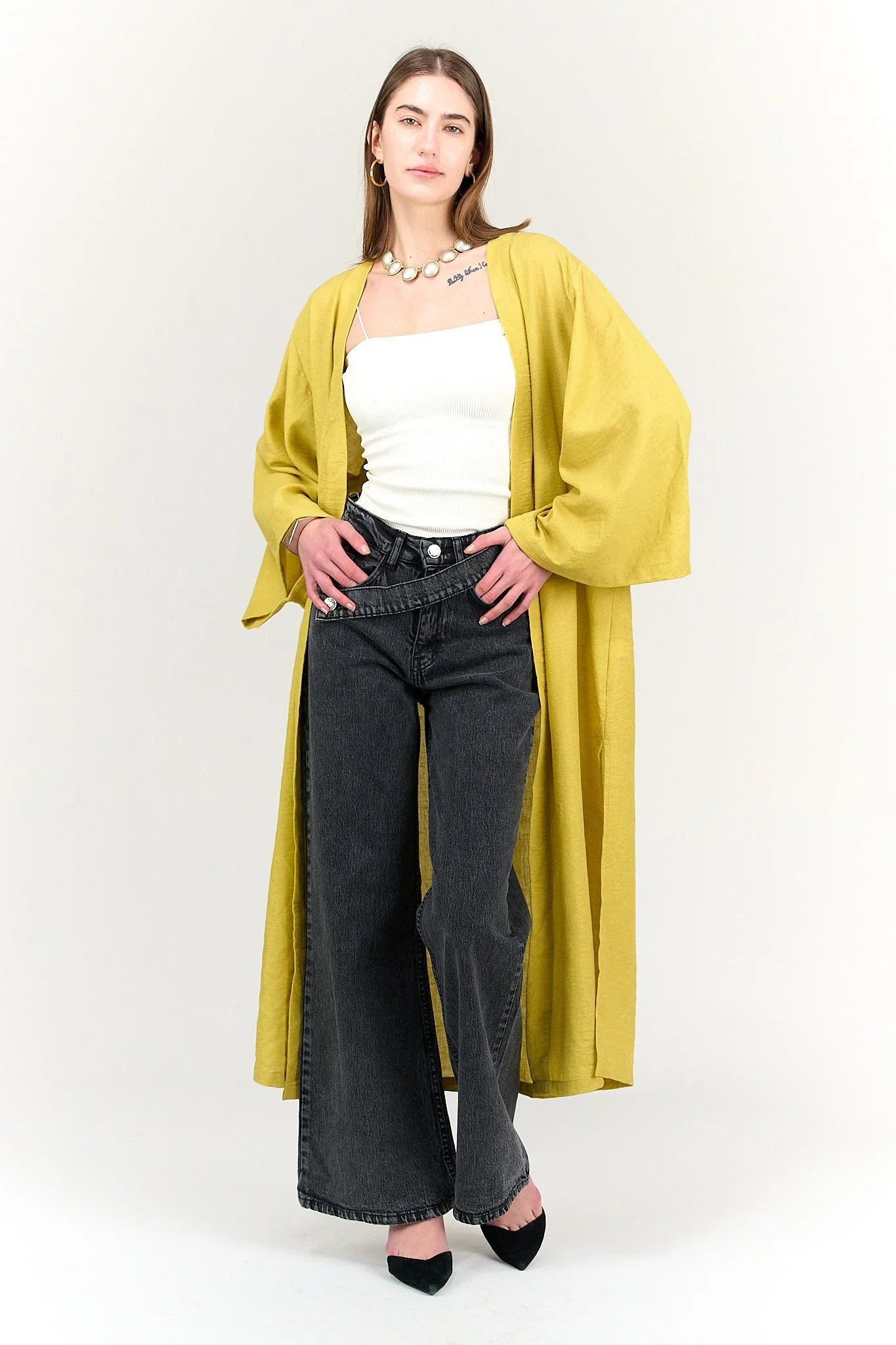 Clue - Jeans with Asymmetrical Belt 5